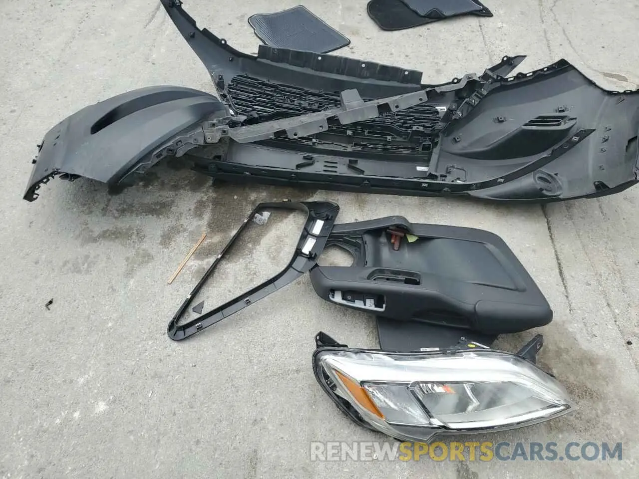 13 Photograph of a damaged car 3C6LRVVG4PE527246 RAM All Models 2023