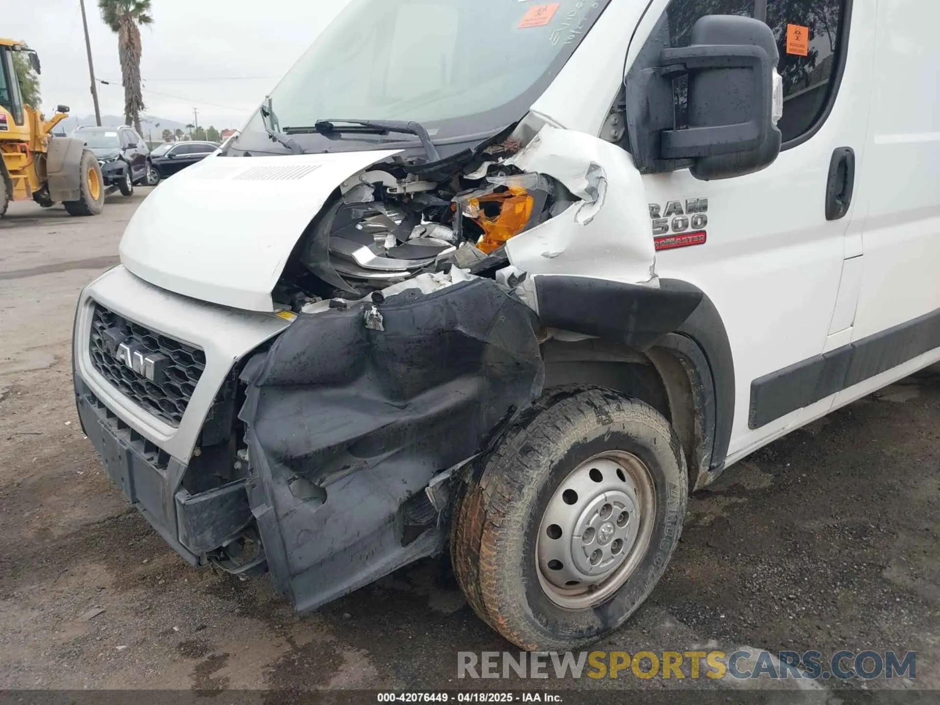 6 Photograph of a damaged car 3C6TRVAG0KE525704 RAM PROMASTER 1500 2019