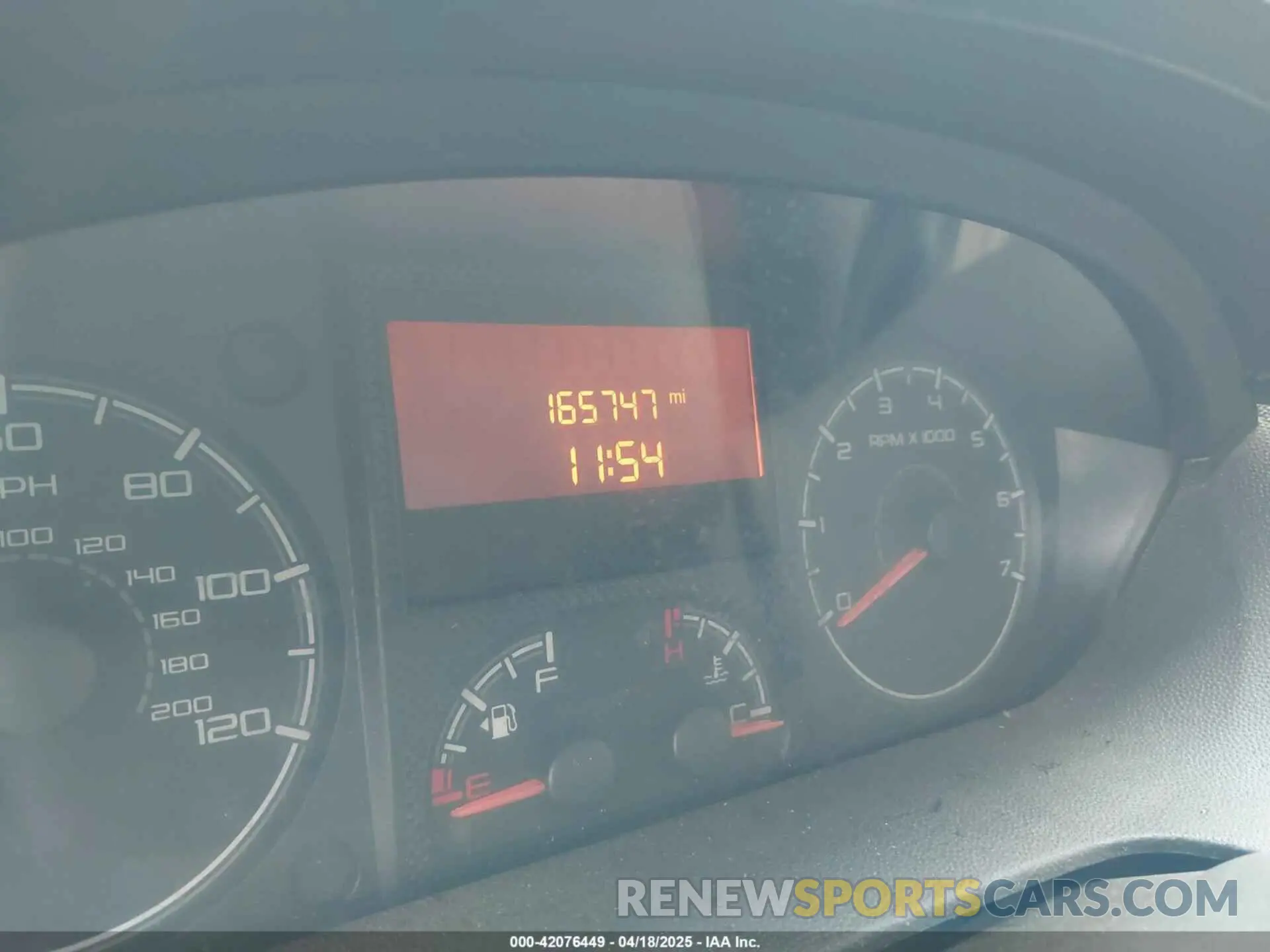 7 Photograph of a damaged car 3C6TRVAG0KE525704 RAM PROMASTER 1500 2019
