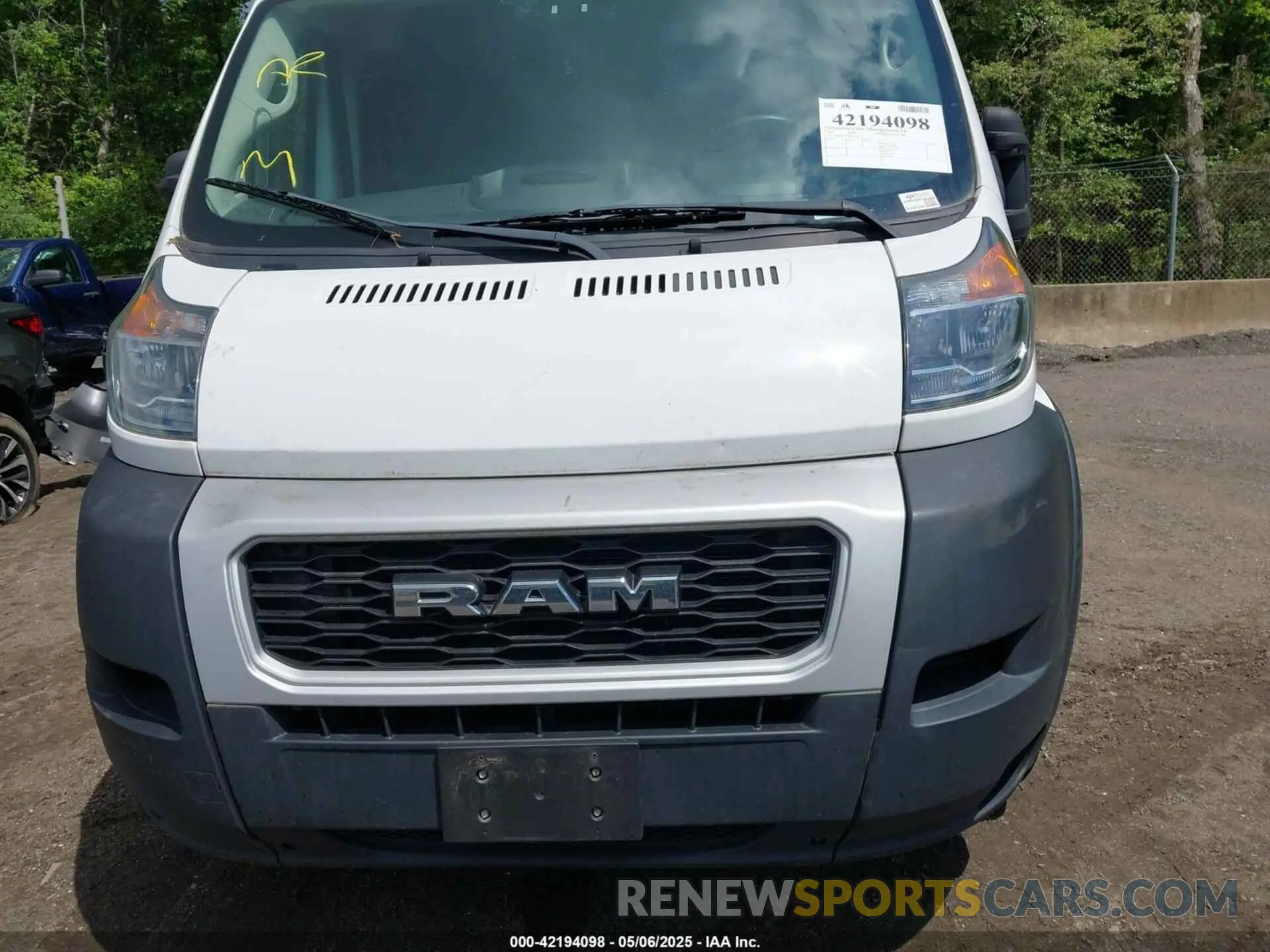 12 Photograph of a damaged car 3C6TRVAG0KE555835 RAM PROMASTER 1500 2019