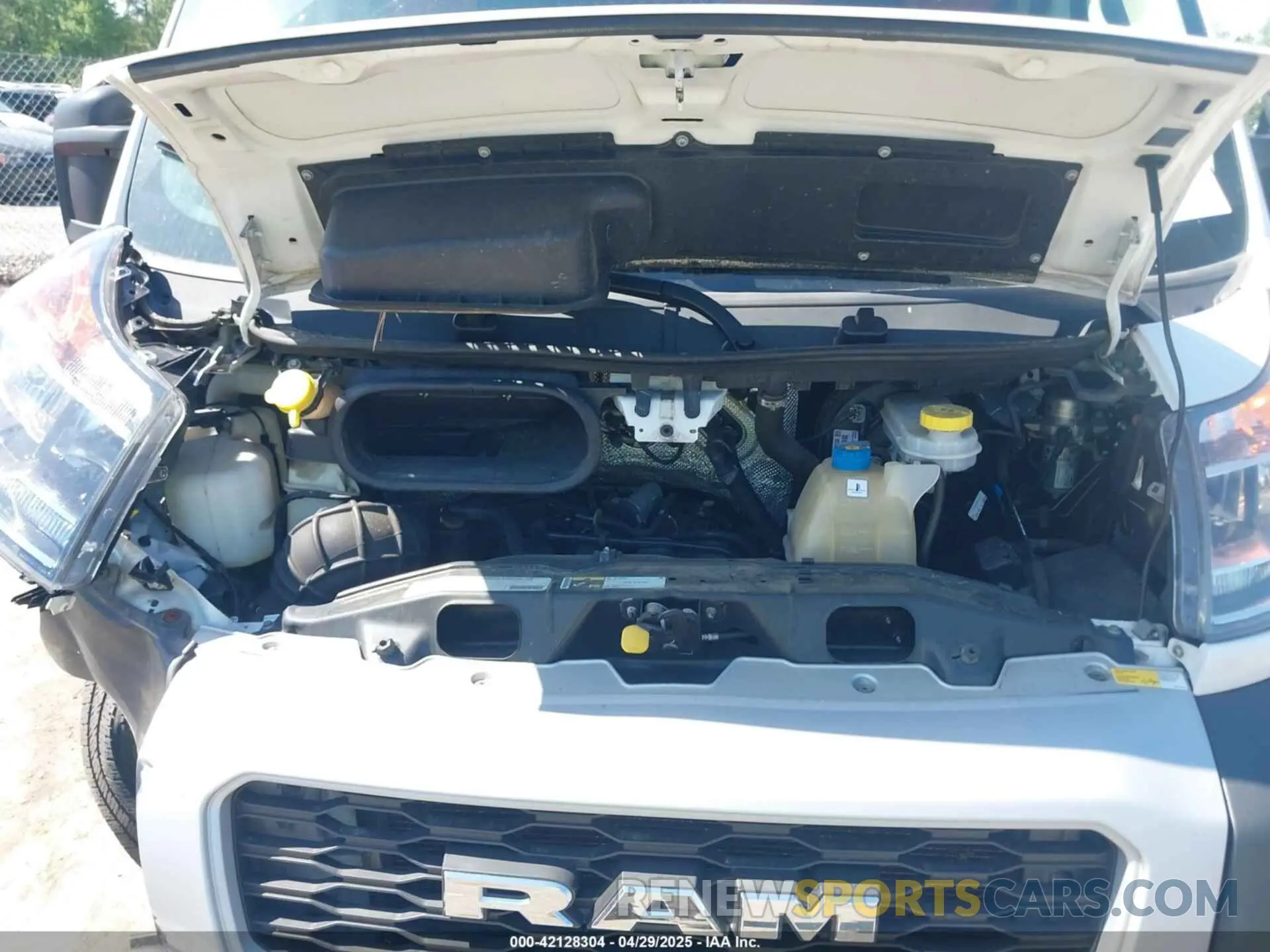 10 Photograph of a damaged car 3C6TRVAG3KE514065 RAM PROMASTER 1500 2019