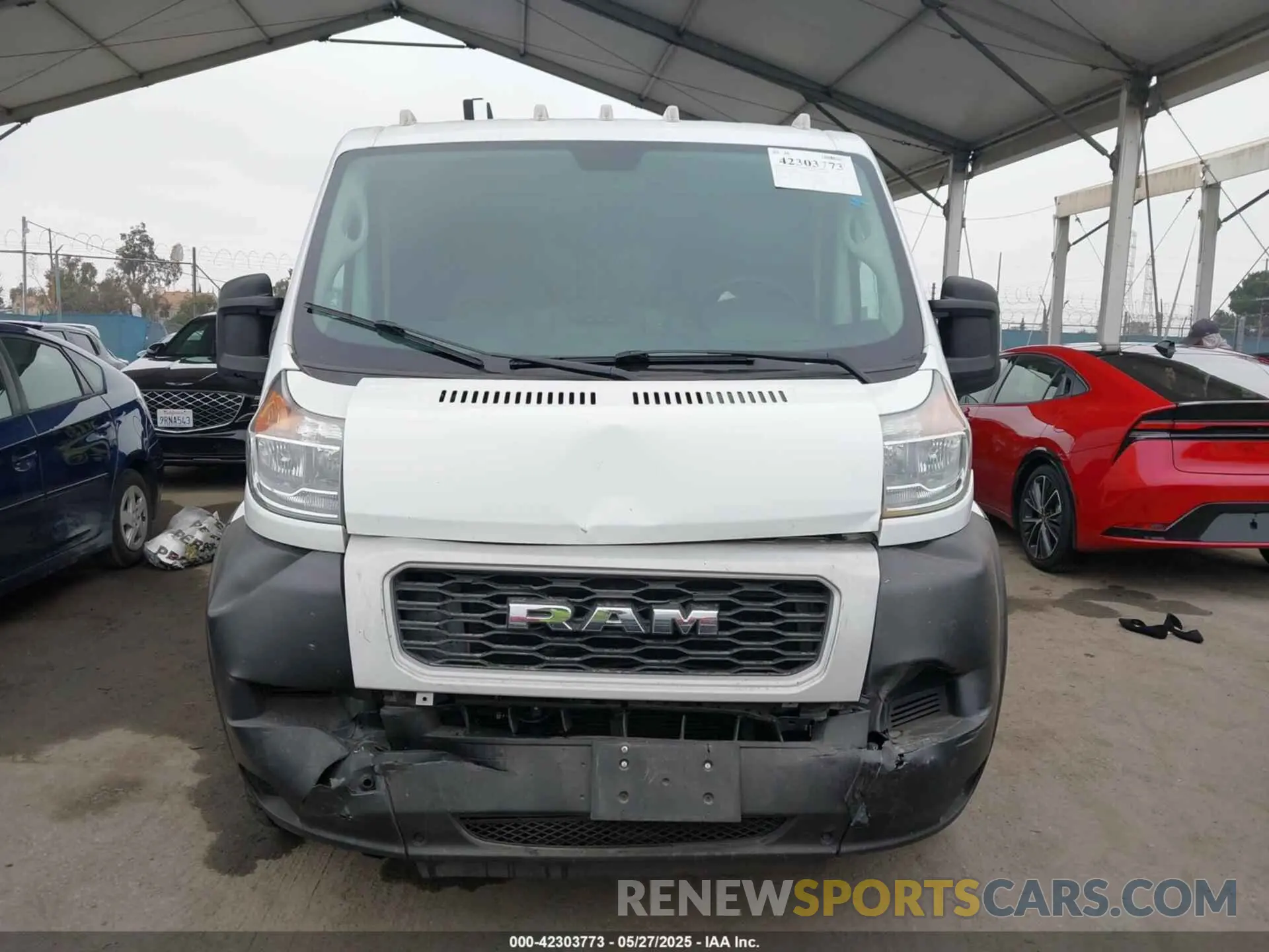12 Photograph of a damaged car 3C6TRVAG3KE532100 RAM PROMASTER 1500 2019