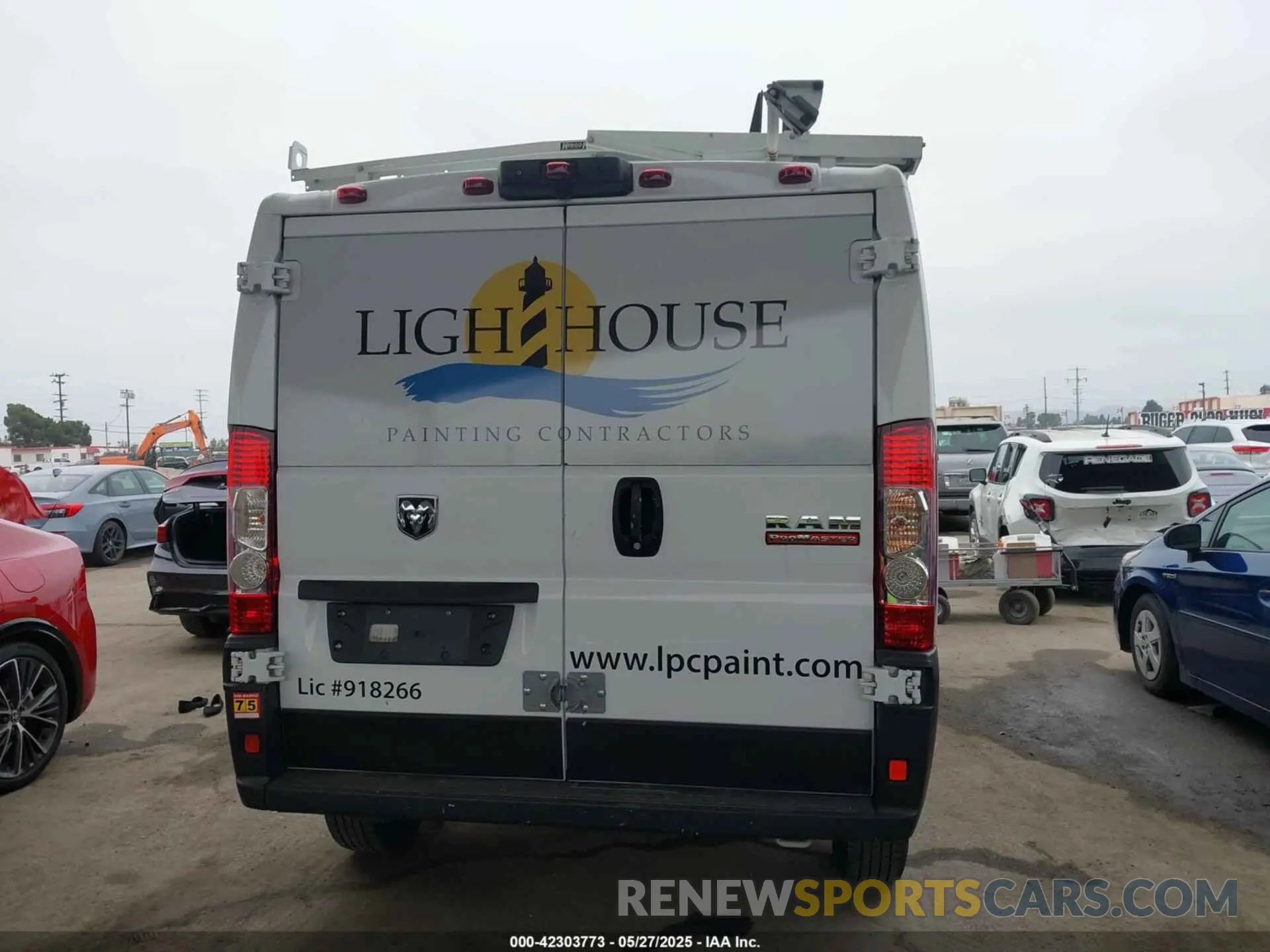 16 Photograph of a damaged car 3C6TRVAG3KE532100 RAM PROMASTER 1500 2019