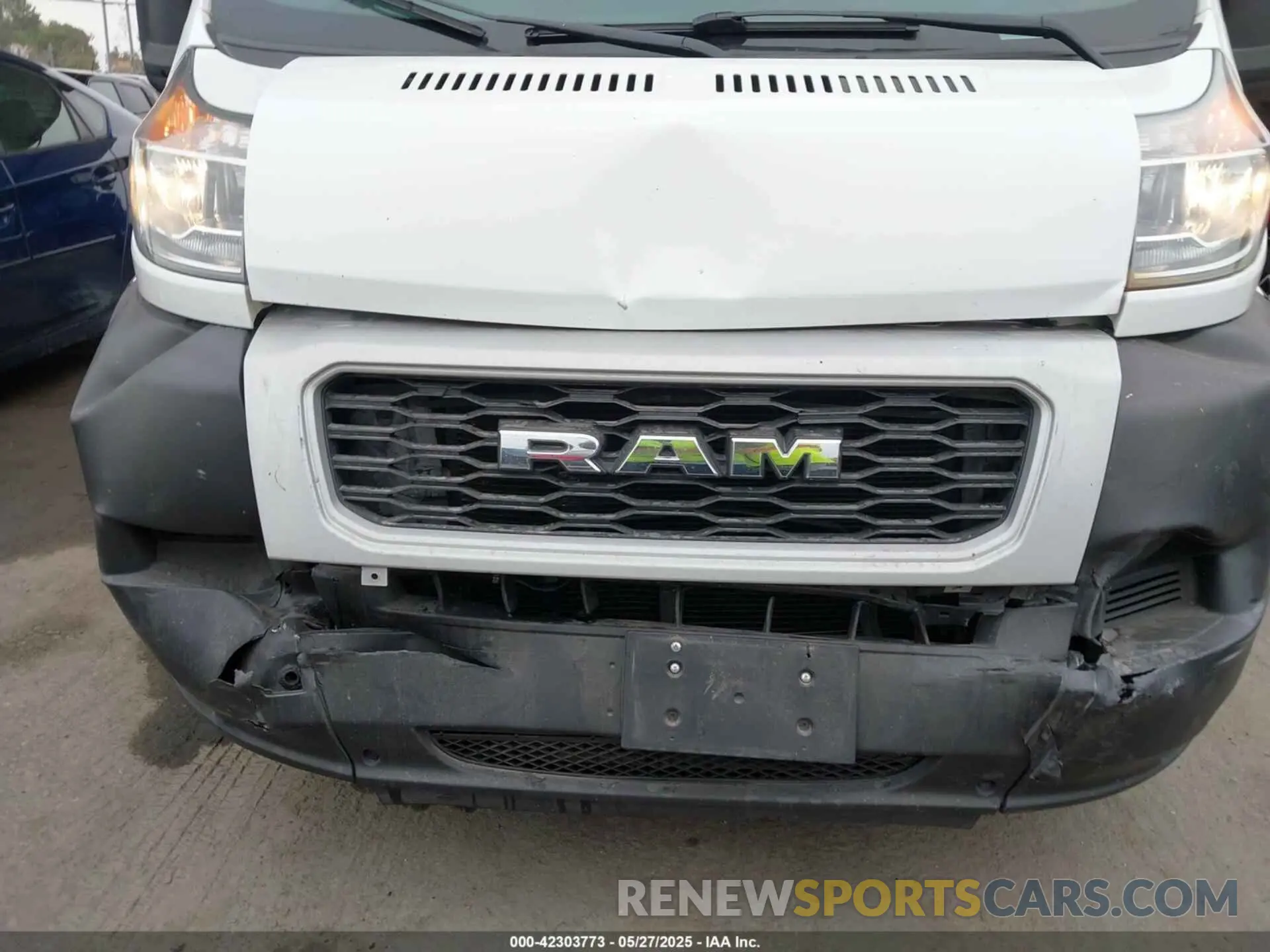 6 Photograph of a damaged car 3C6TRVAG3KE532100 RAM PROMASTER 1500 2019