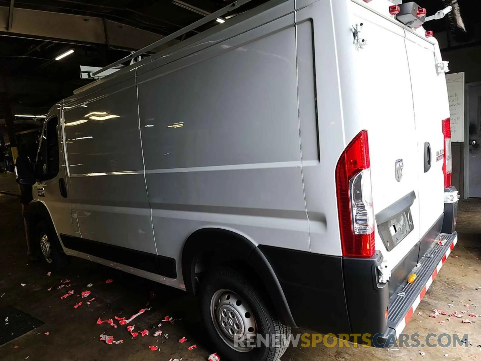 11 Photograph of a damaged car 3C6TRVAG4KE550878 RAM PROMASTER 1500 2019