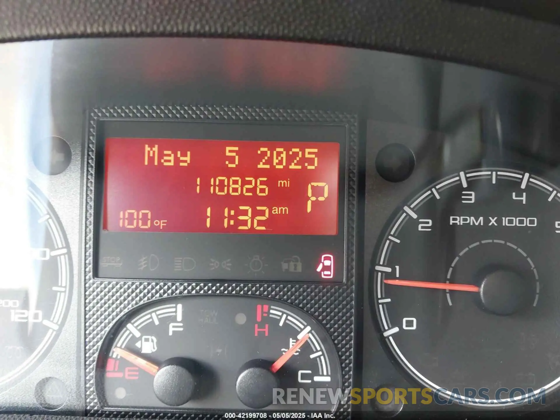 15 Photograph of a damaged car 3C6TRVAG5KE505805 RAM PROMASTER 1500 2019