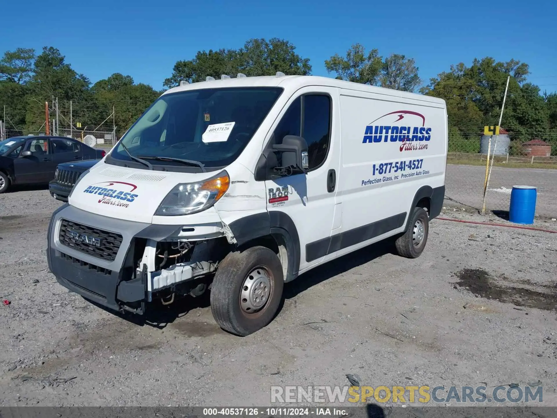 2 Photograph of a damaged car 3C6TRVAG5KE505917 RAM PROMASTER 1500 2019