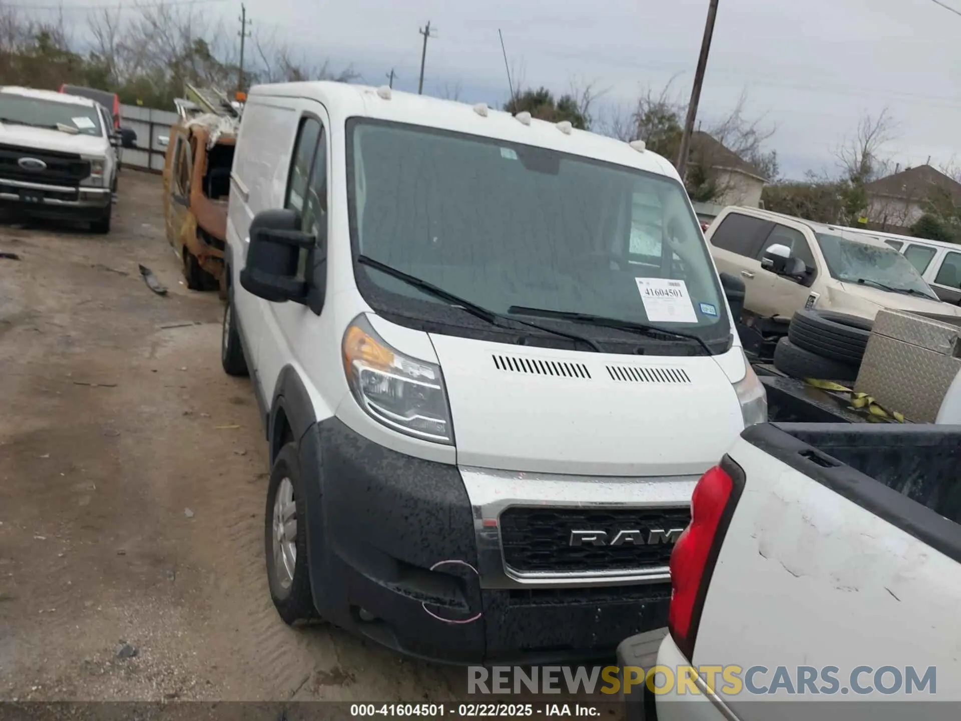12 Photograph of a damaged car 3C6TRVAG5KE507151 RAM PROMASTER 1500 2019
