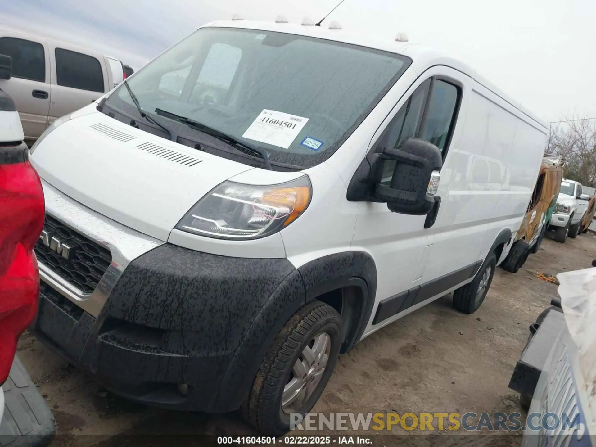 2 Photograph of a damaged car 3C6TRVAG5KE507151 RAM PROMASTER 1500 2019