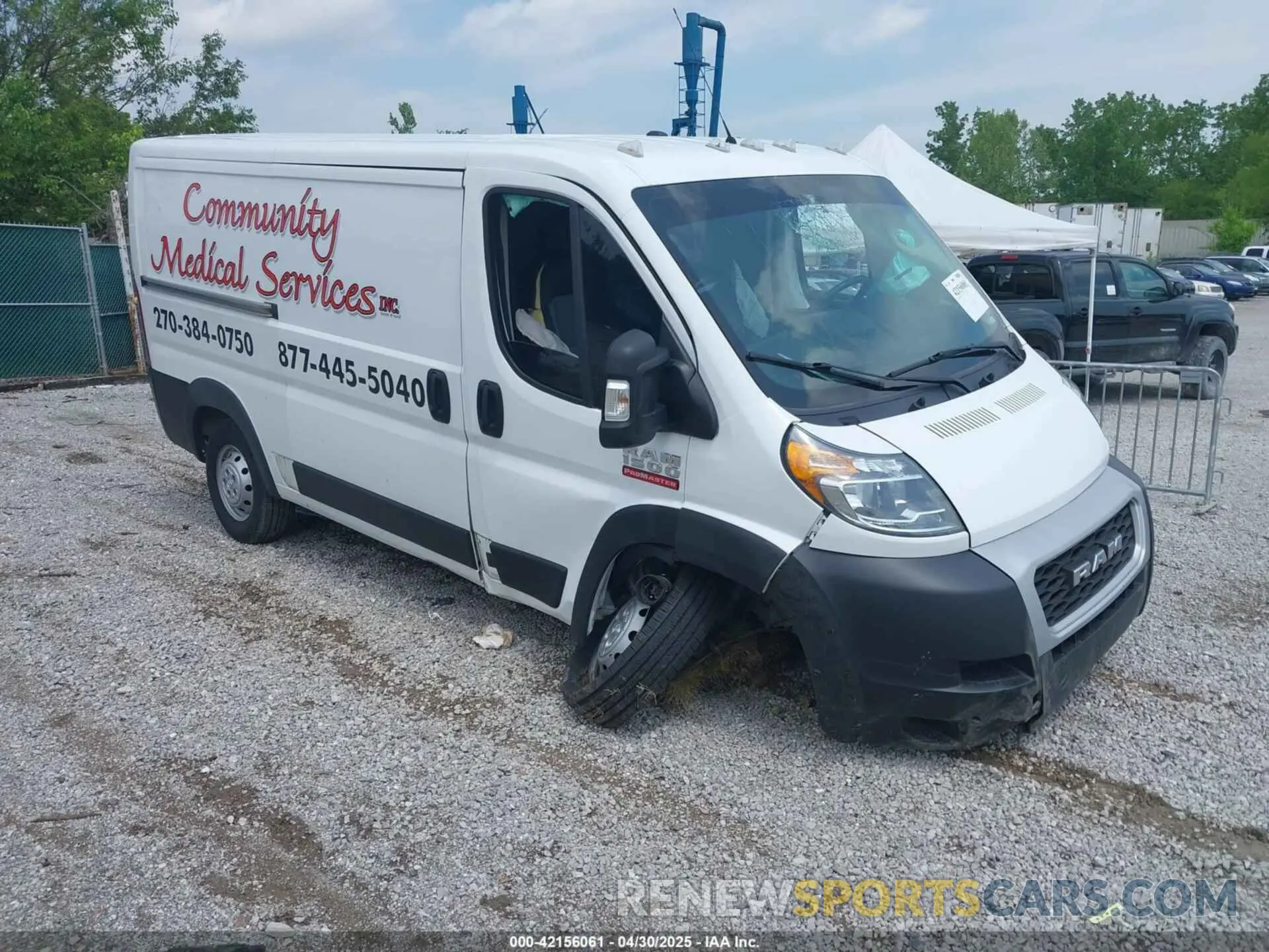 1 Photograph of a damaged car 3C6TRVAG5KE516657 RAM PROMASTER 1500 2019
