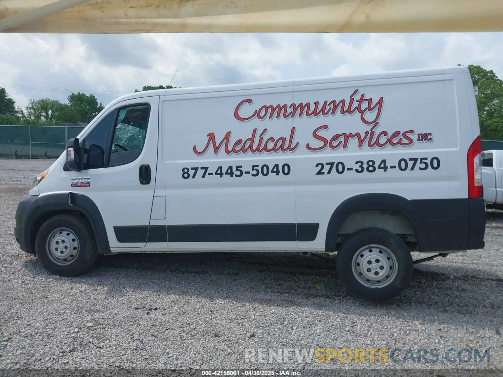 14 Photograph of a damaged car 3C6TRVAG5KE516657 RAM PROMASTER 1500 2019