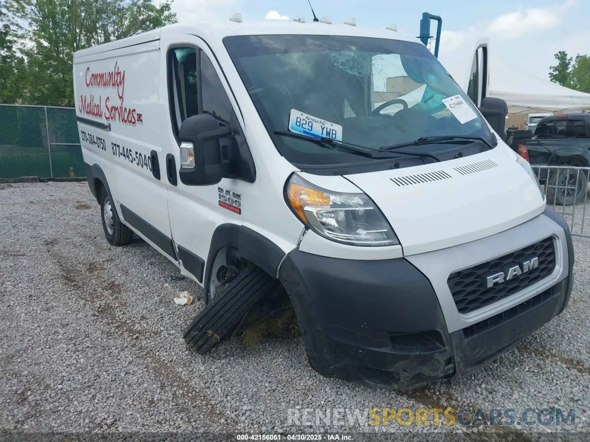 6 Photograph of a damaged car 3C6TRVAG5KE516657 RAM PROMASTER 1500 2019
