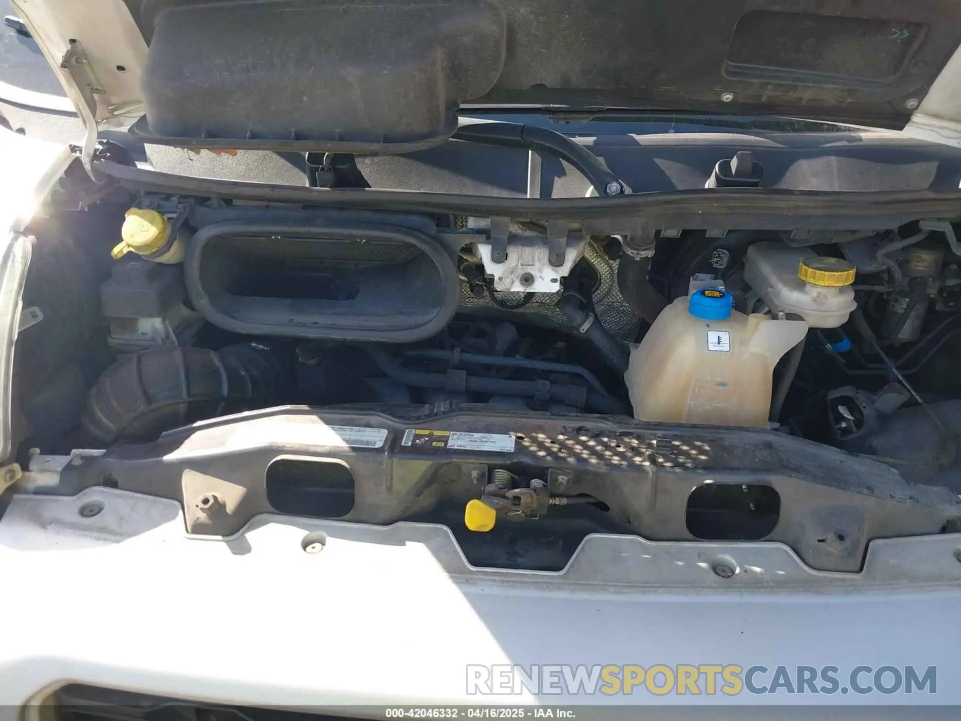 10 Photograph of a damaged car 3C6TRVAG8KE500145 RAM PROMASTER 1500 2019
