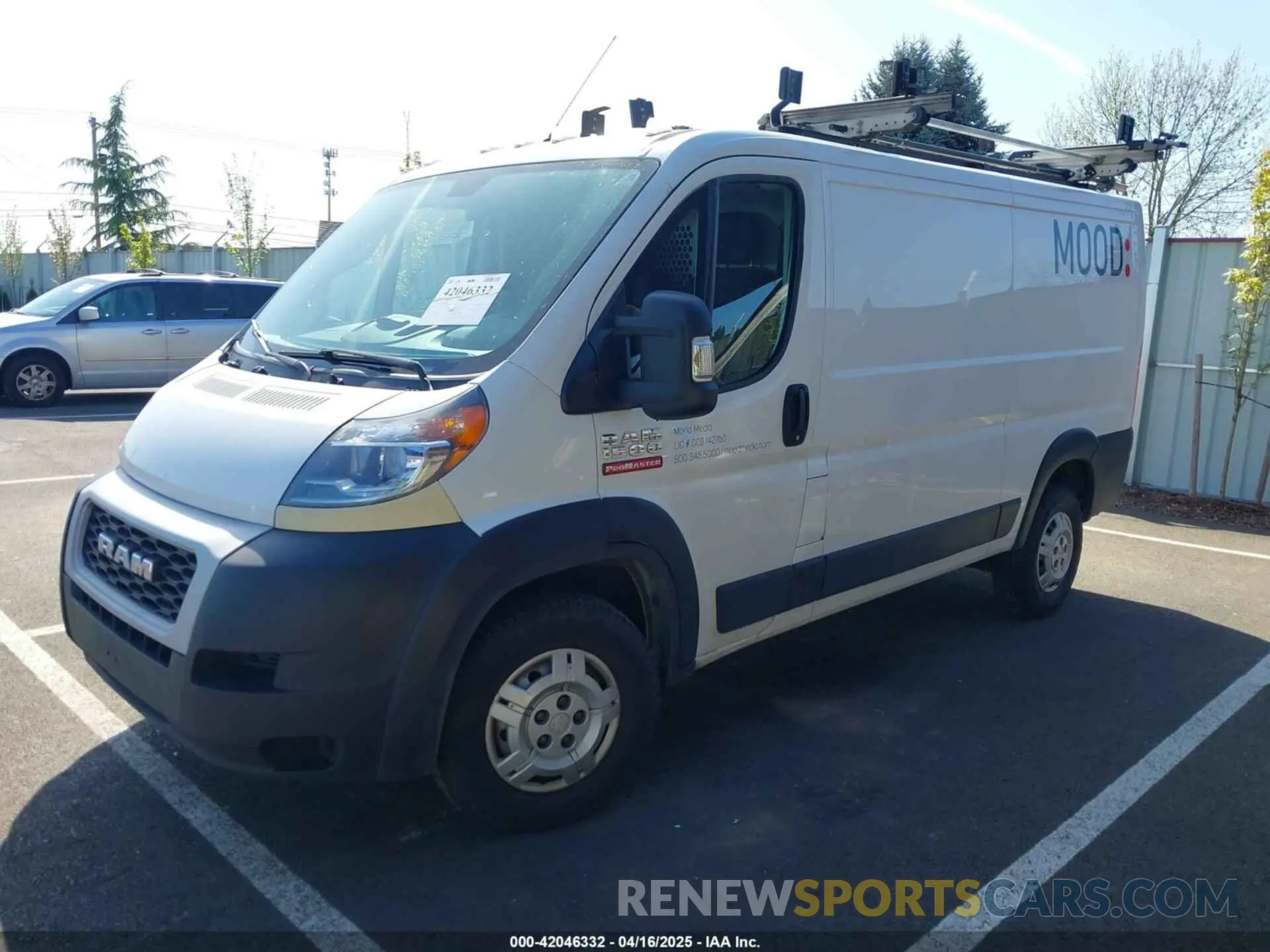 2 Photograph of a damaged car 3C6TRVAG8KE500145 RAM PROMASTER 1500 2019