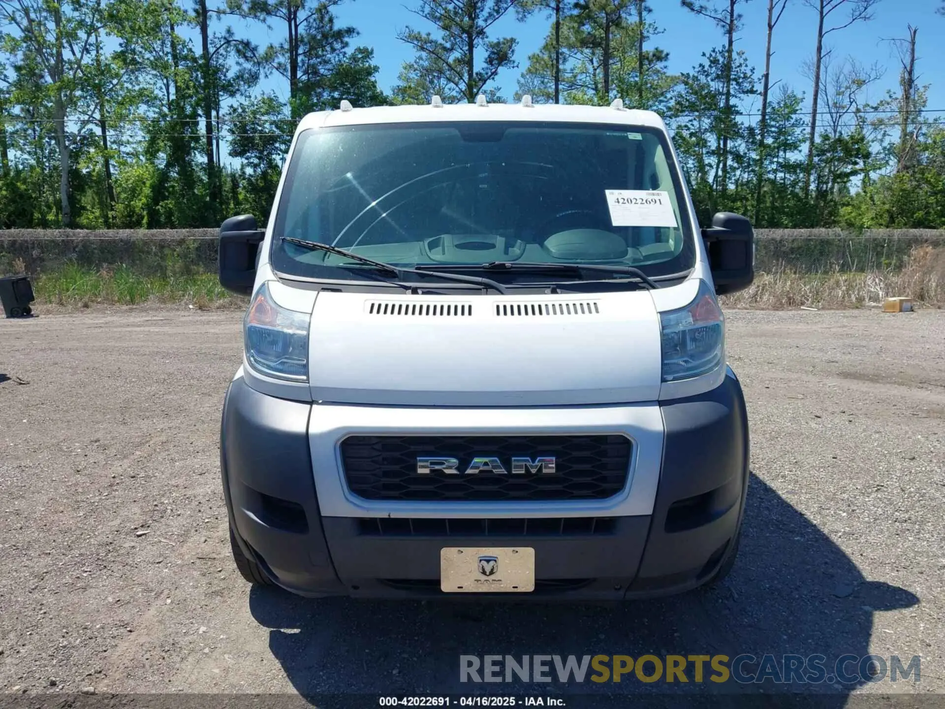 12 Photograph of a damaged car 3C6TRVAG9KE501966 RAM PROMASTER 1500 2019