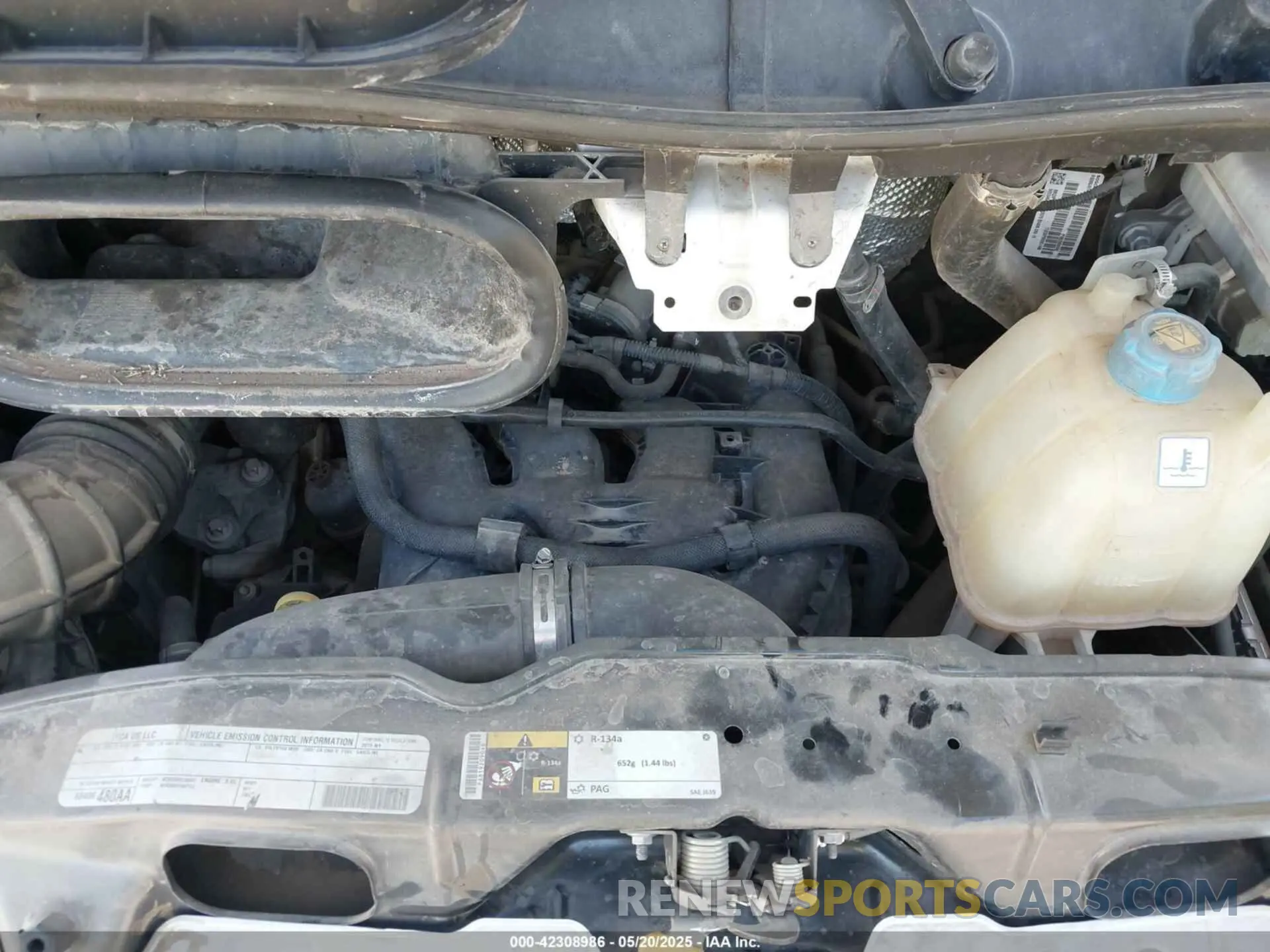10 Photograph of a damaged car 3C6TRVAGXKE532921 RAM PROMASTER 1500 2019