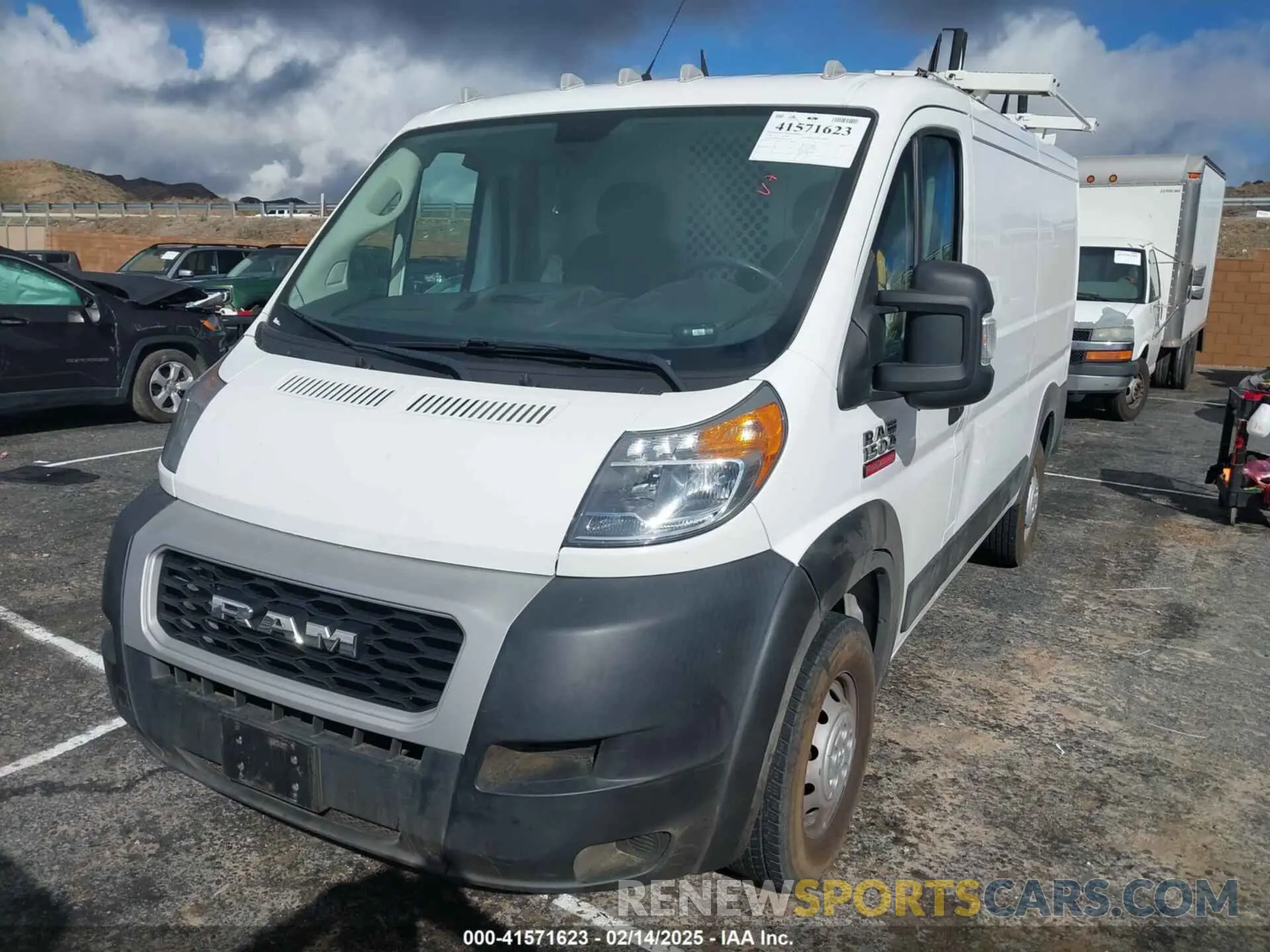 2 Photograph of a damaged car 3C6TRVAGXKE536578 RAM PROMASTER 1500 2019
