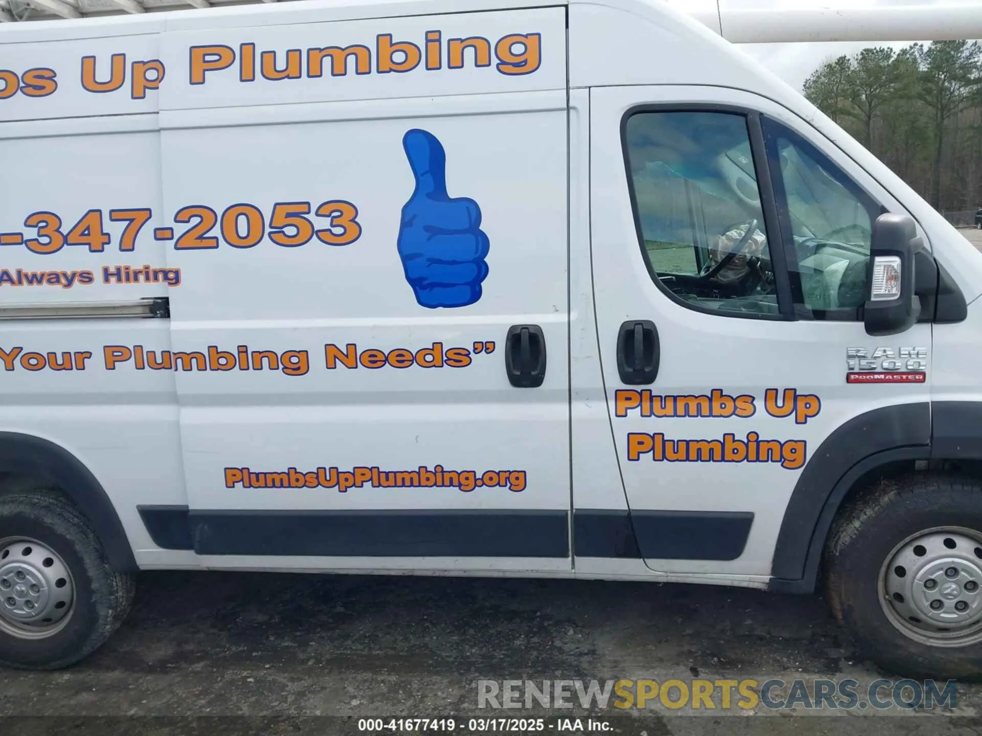 13 Photograph of a damaged car 3C6TRVBG3KE532824 RAM PROMASTER 1500 2019
