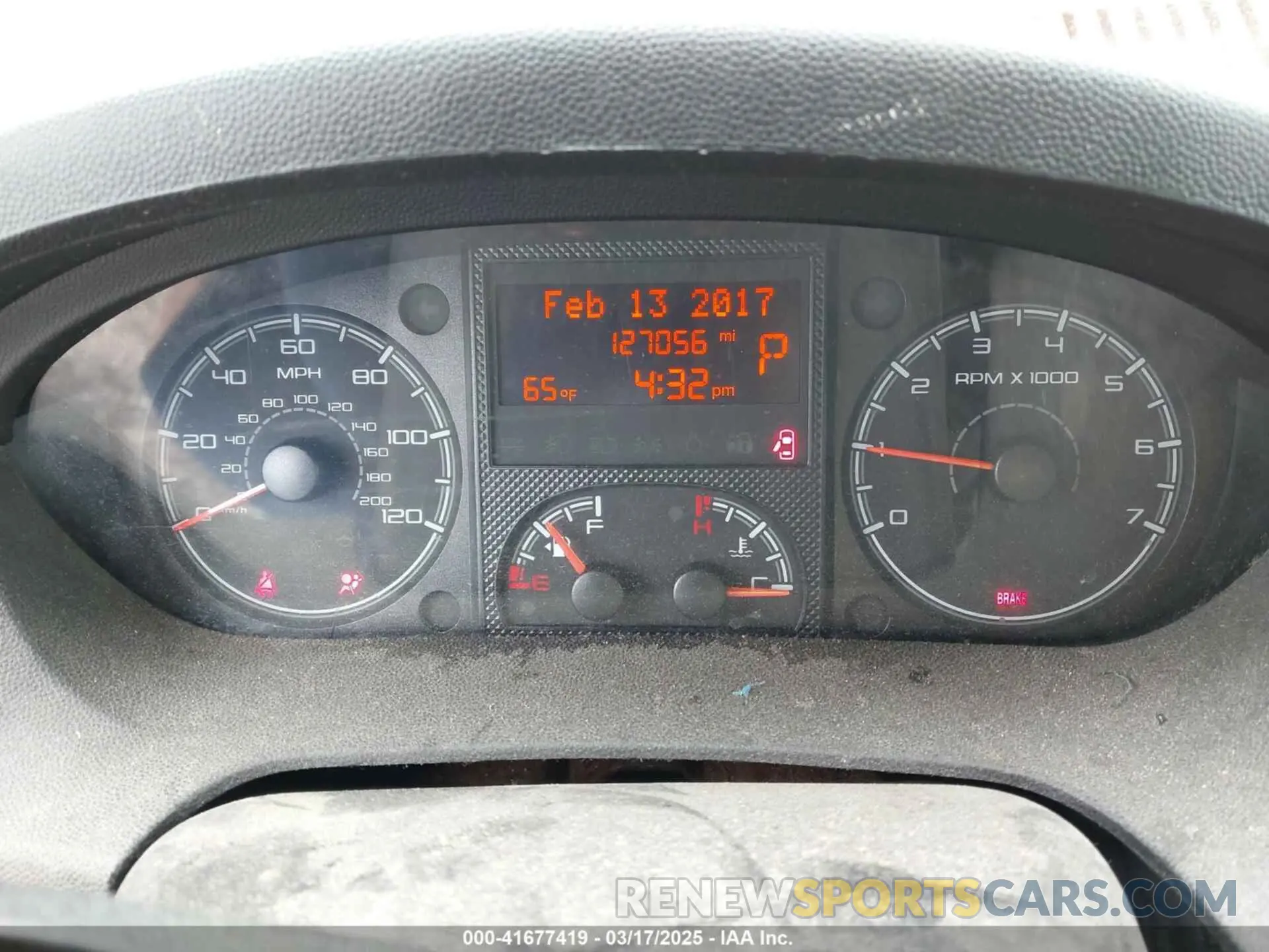 7 Photograph of a damaged car 3C6TRVBG3KE532824 RAM PROMASTER 1500 2019