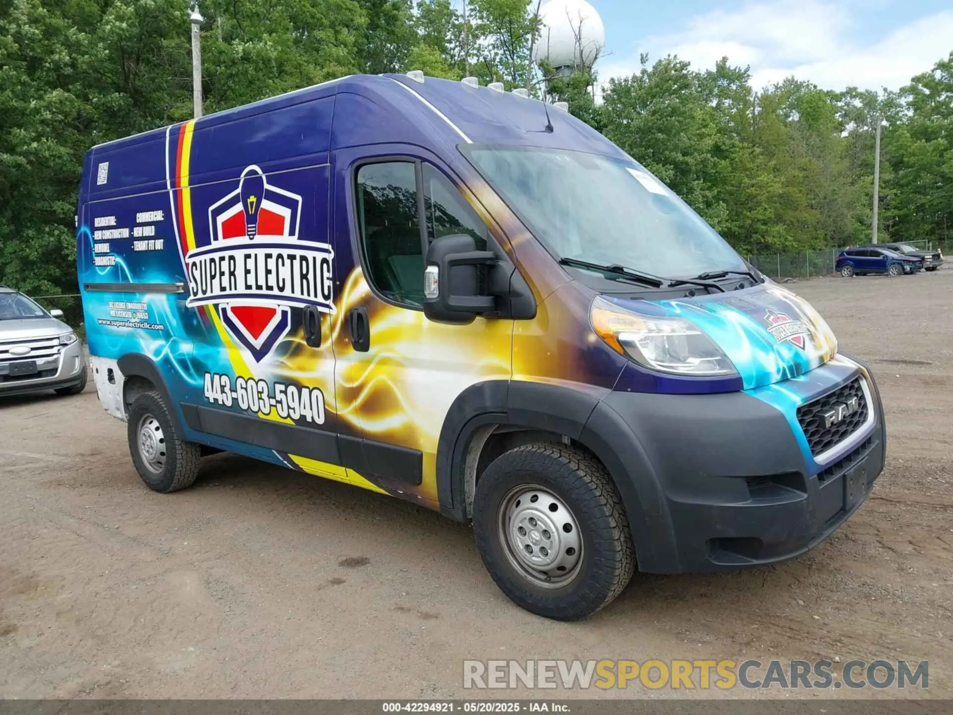 1 Photograph of a damaged car 3C6TRVBG5KE565887 RAM PROMASTER 1500 2019