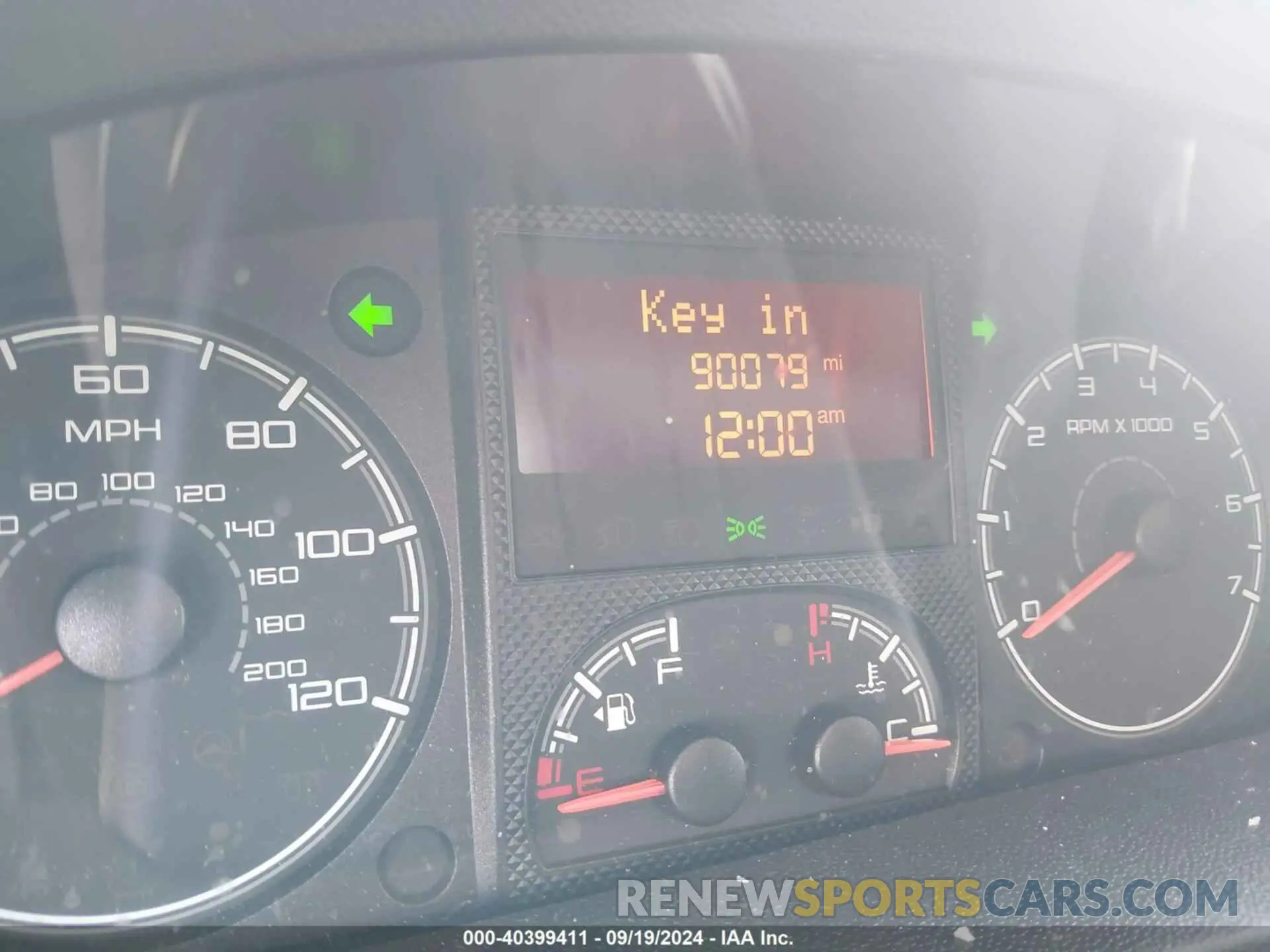 7 Photograph of a damaged car 3C6TRVBG6KE556406 RAM PROMASTER 1500 2019