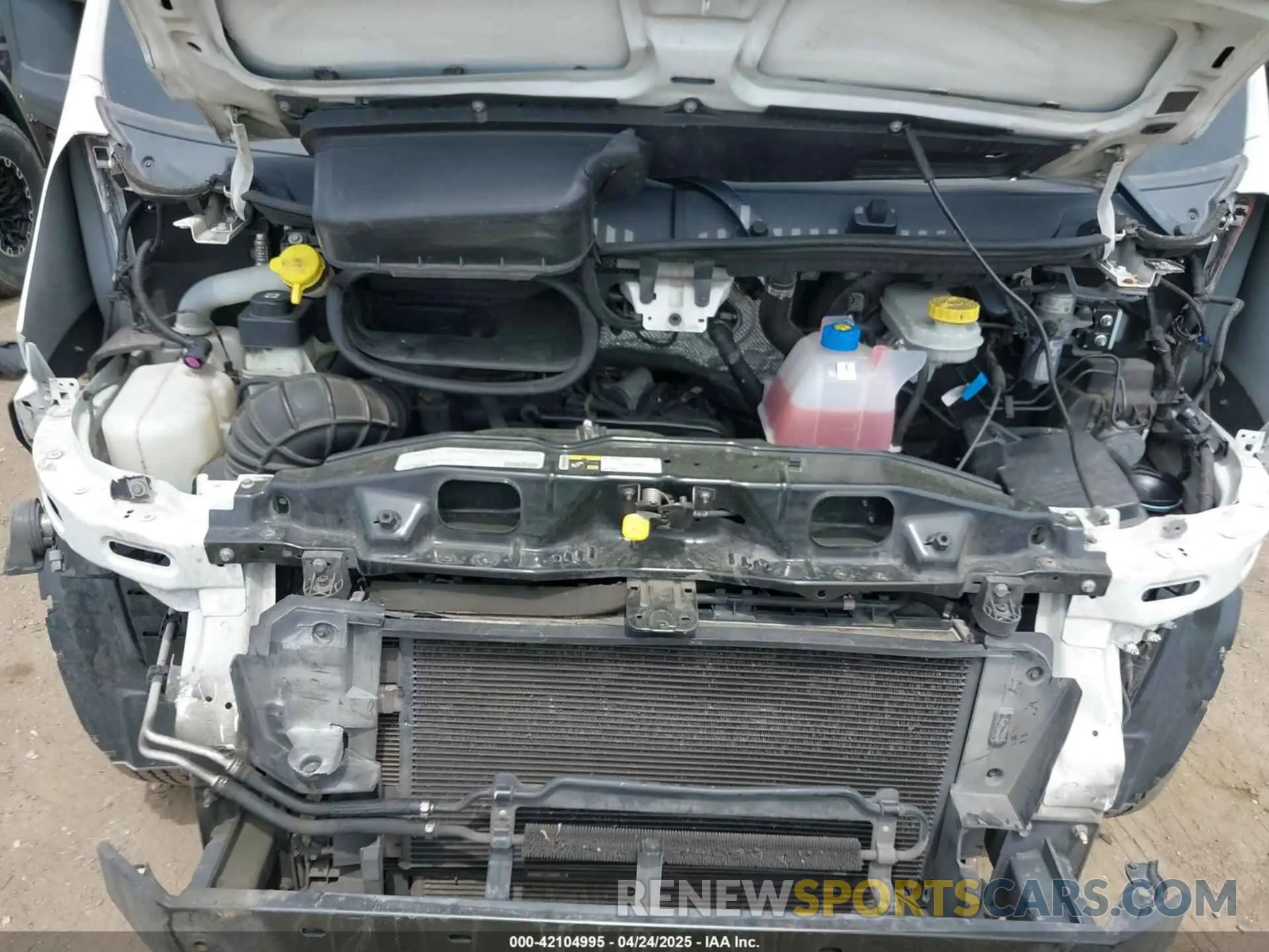10 Photograph of a damaged car 3C6TRVBG7KE525665 RAM PROMASTER 1500 2019