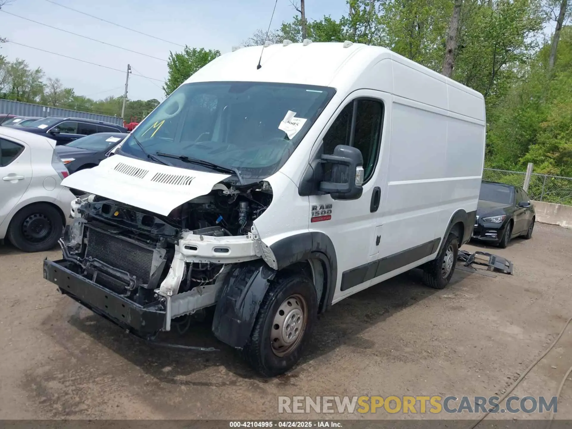 2 Photograph of a damaged car 3C6TRVBG7KE525665 RAM PROMASTER 1500 2019