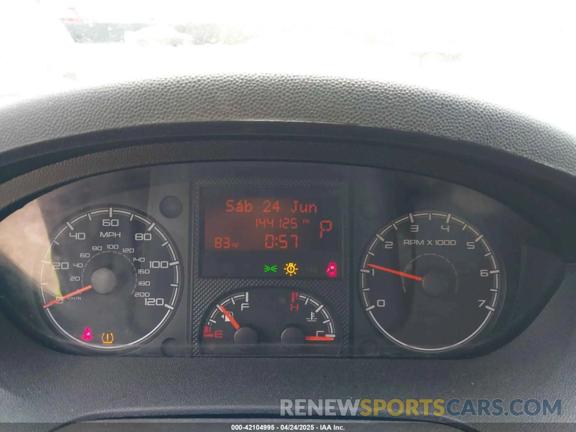 7 Photograph of a damaged car 3C6TRVBG7KE525665 RAM PROMASTER 1500 2019