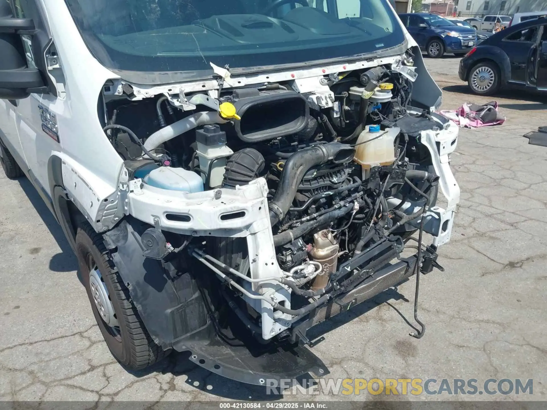 17 Photograph of a damaged car 3C6TRVBG9KE515865 RAM PROMASTER 1500 2019