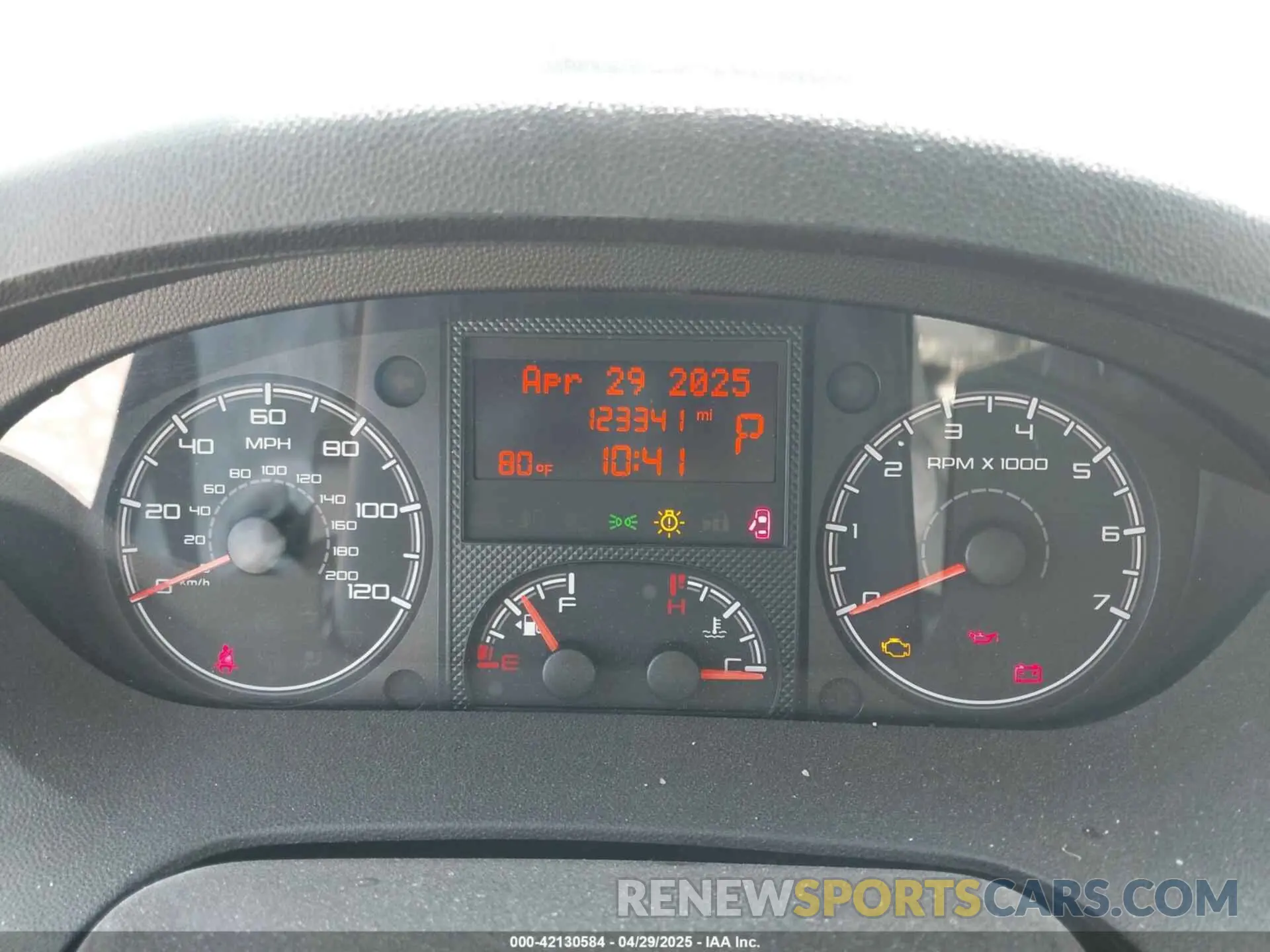 7 Photograph of a damaged car 3C6TRVBG9KE515865 RAM PROMASTER 1500 2019