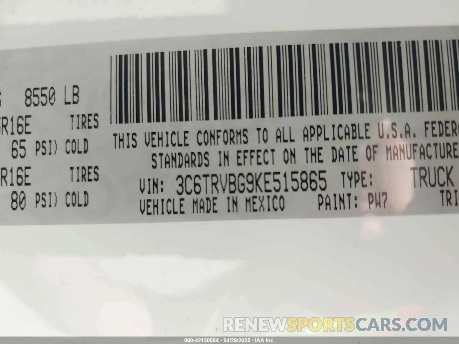 9 Photograph of a damaged car 3C6TRVBG9KE515865 RAM PROMASTER 1500 2019