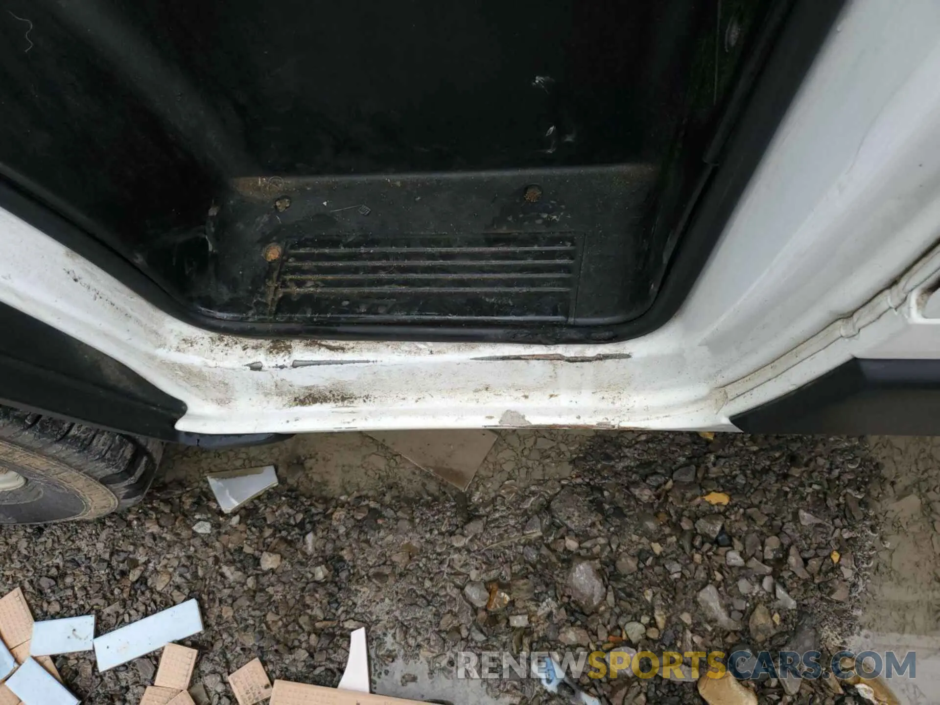 11 Photograph of a damaged car 3C6TRVNG6KE522560 RAM PROMASTER 1500 2019