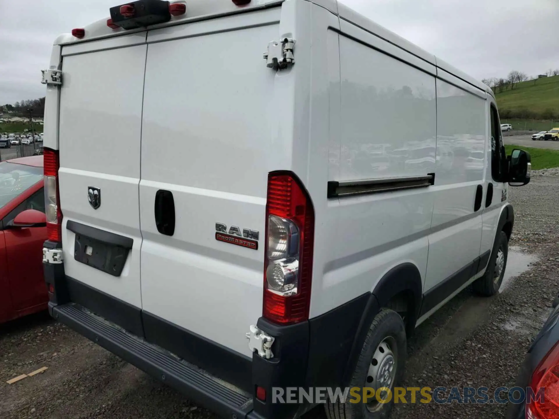 7 Photograph of a damaged car 3C6TRVNG6KE522560 RAM PROMASTER 1500 2019