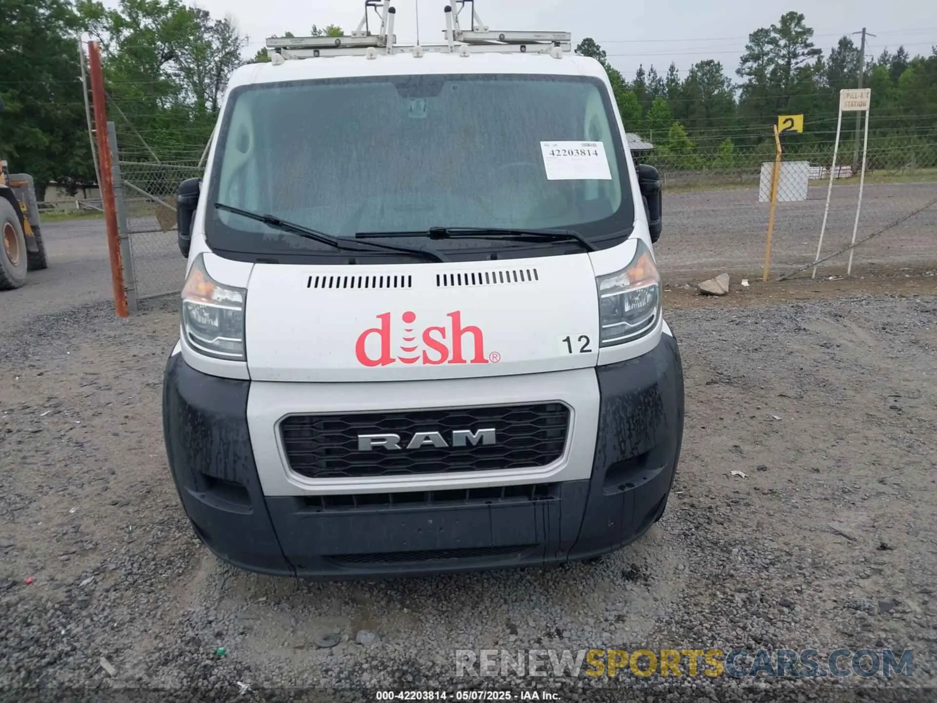 12 Photograph of a damaged car 3C6TRVAG0LE138202 RAM PROMASTER 1500 2020