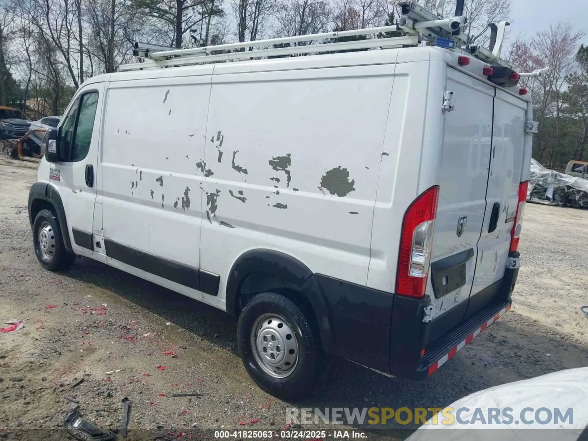 3 Photograph of a damaged car 3C6TRVAG1LE135423 RAM PROMASTER 1500 2020