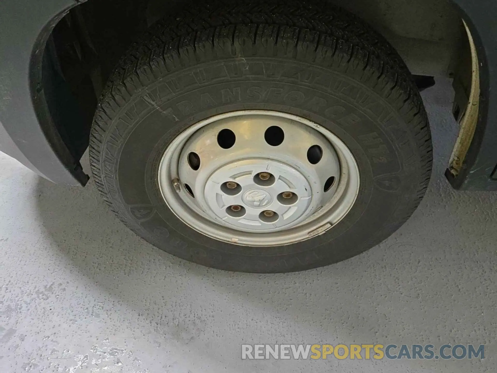 2 Photograph of a damaged car 3C6TRVAG2LE138203 RAM PROMASTER 1500 2020