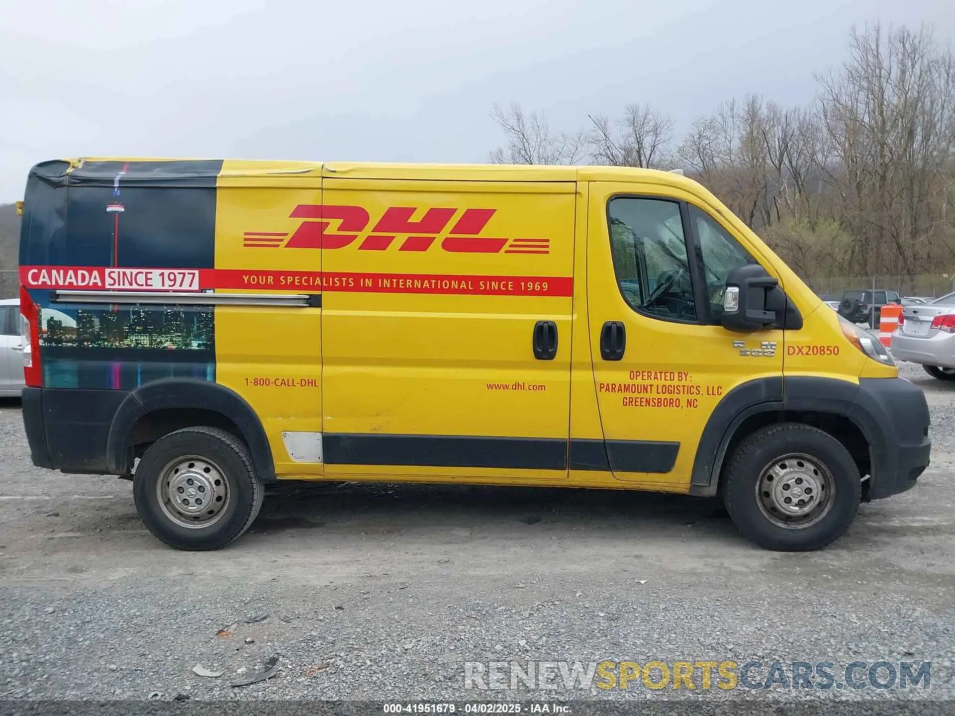 13 Photograph of a damaged car 3C6TRVAG3LE127405 RAM PROMASTER 1500 2020