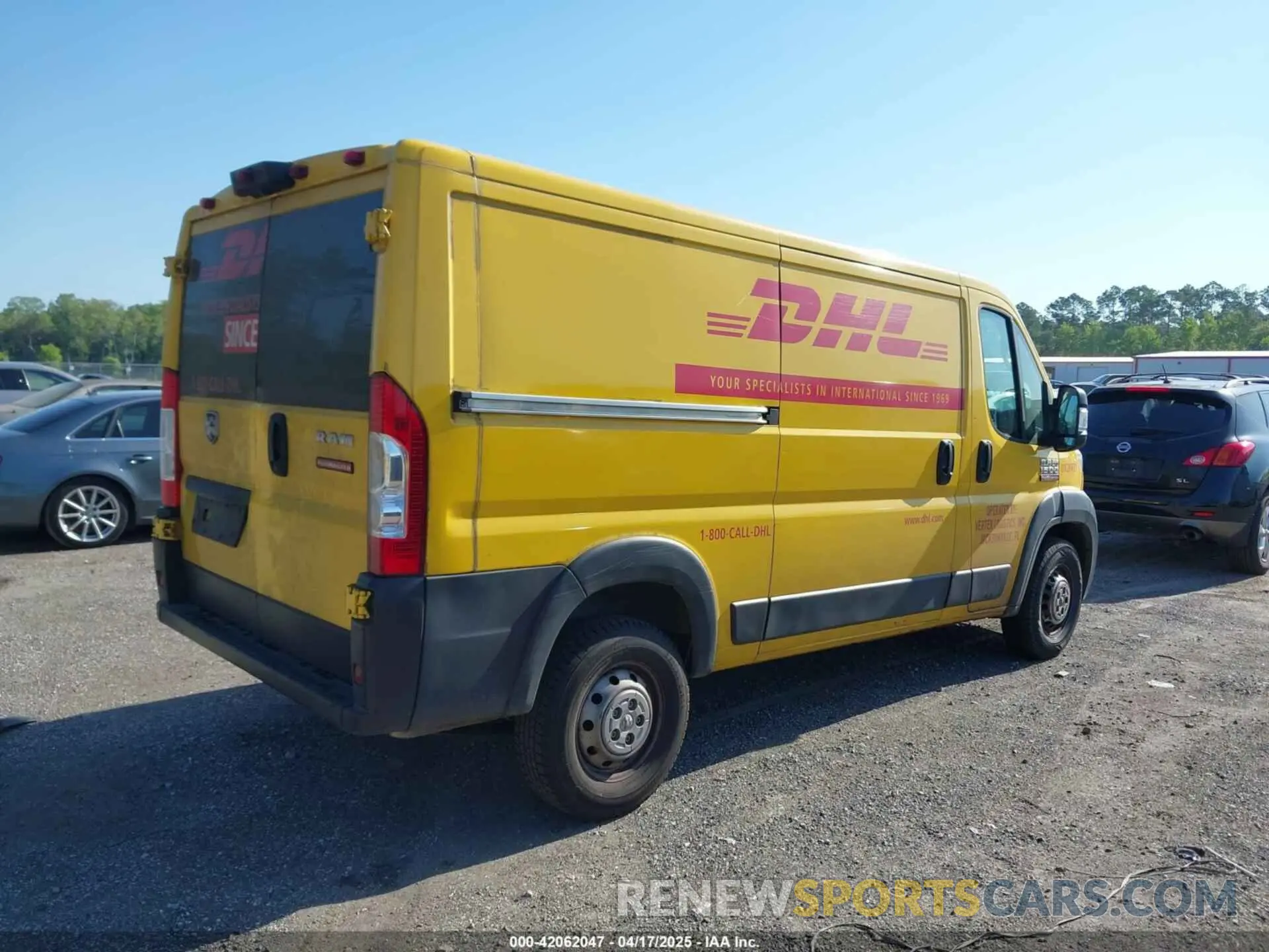 4 Photograph of a damaged car 3C6TRVAG4LE127462 RAM PROMASTER 1500 2020