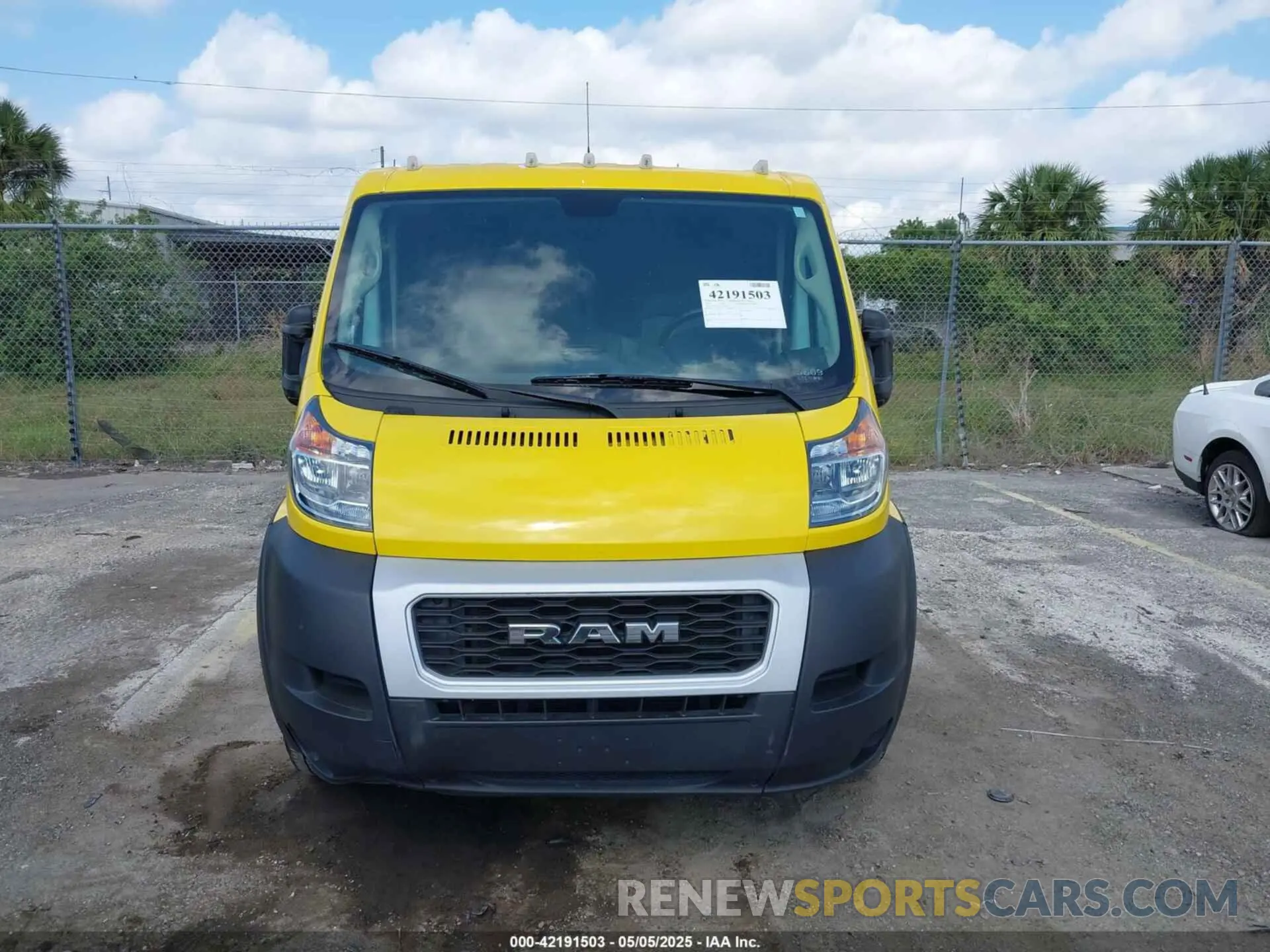 12 Photograph of a damaged car 3C6TRVAG6LE127298 RAM PROMASTER 1500 2020