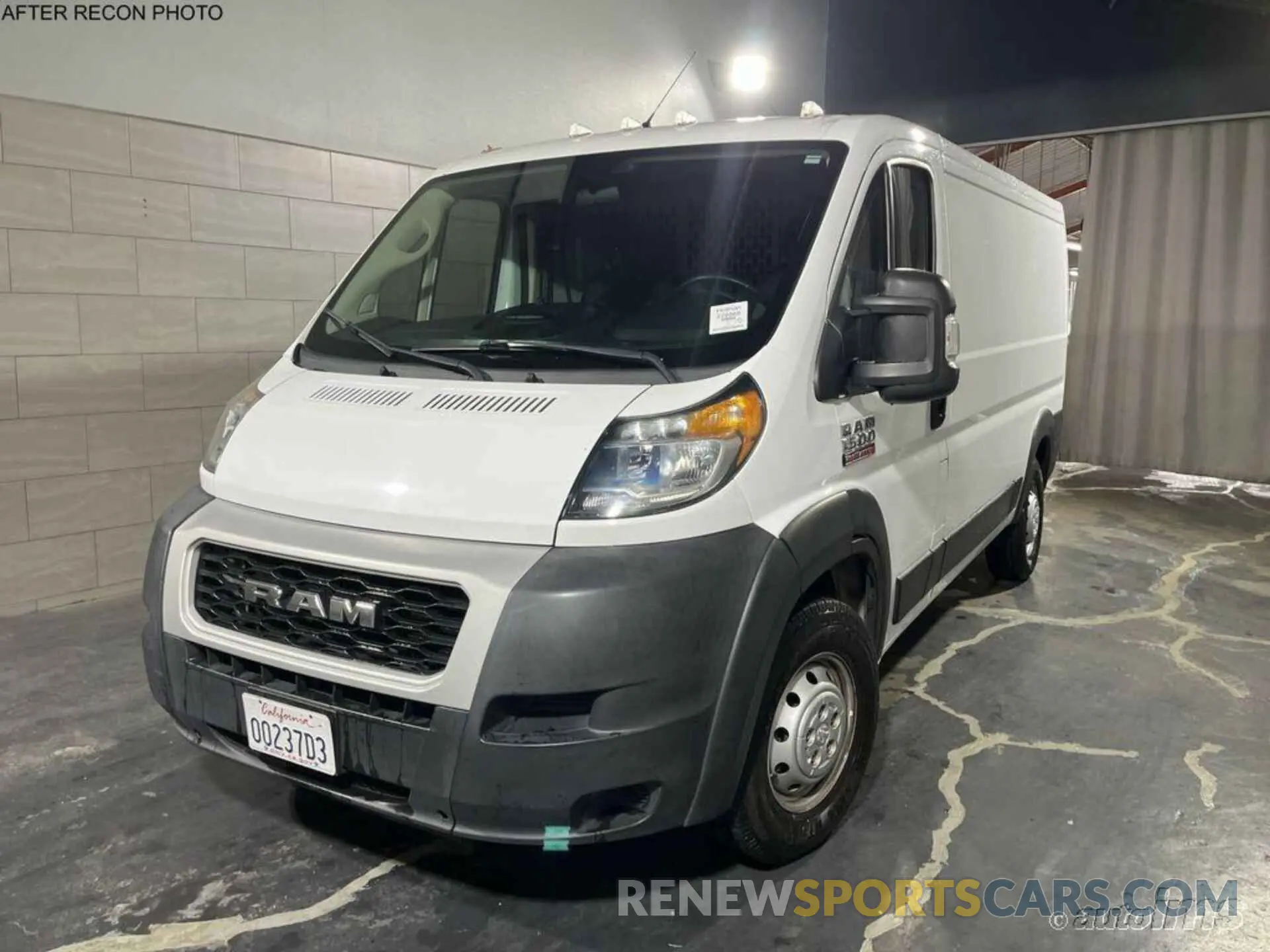 15 Photograph of a damaged car 3C6TRVAG7LE138858 RAM PROMASTER 1500 2020