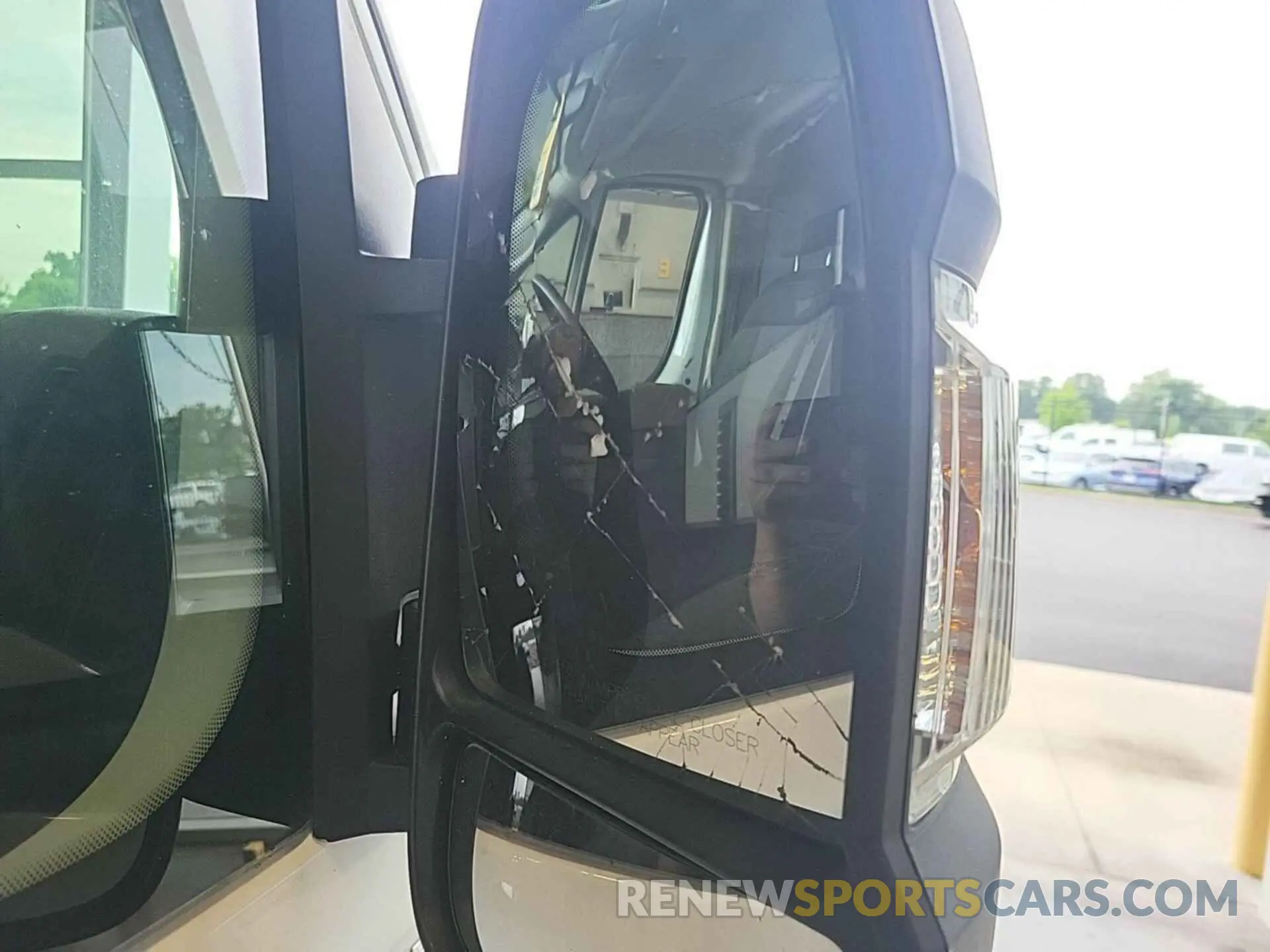 1 Photograph of a damaged car 3C6TRVAG7LE141579 RAM PROMASTER 1500 2020