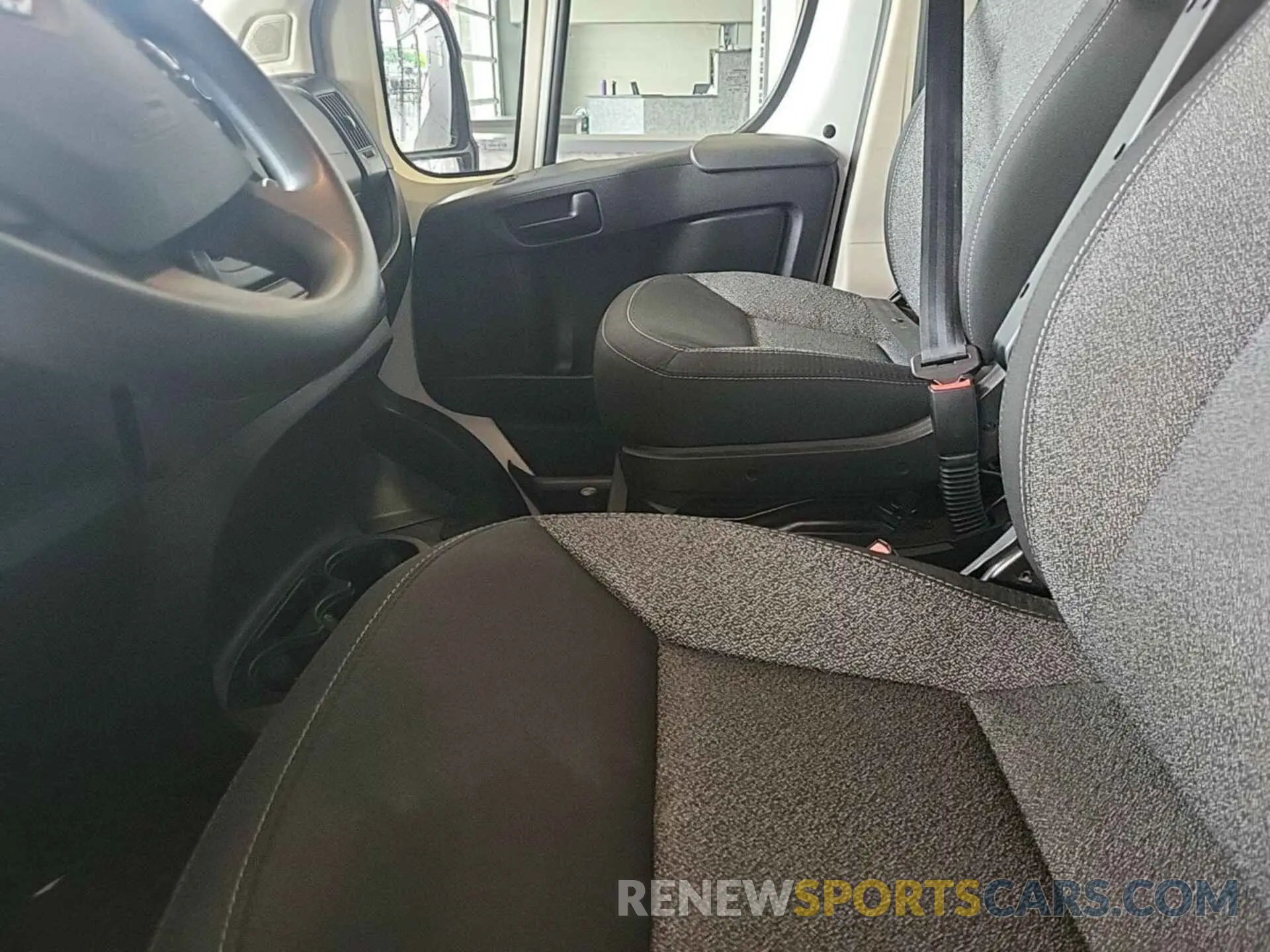12 Photograph of a damaged car 3C6TRVAG7LE141579 RAM PROMASTER 1500 2020