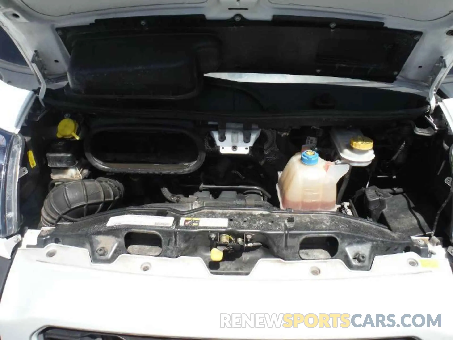 1 Photograph of a damaged car 3C6TRVAG8LE135323 RAM PROMASTER 1500 2020