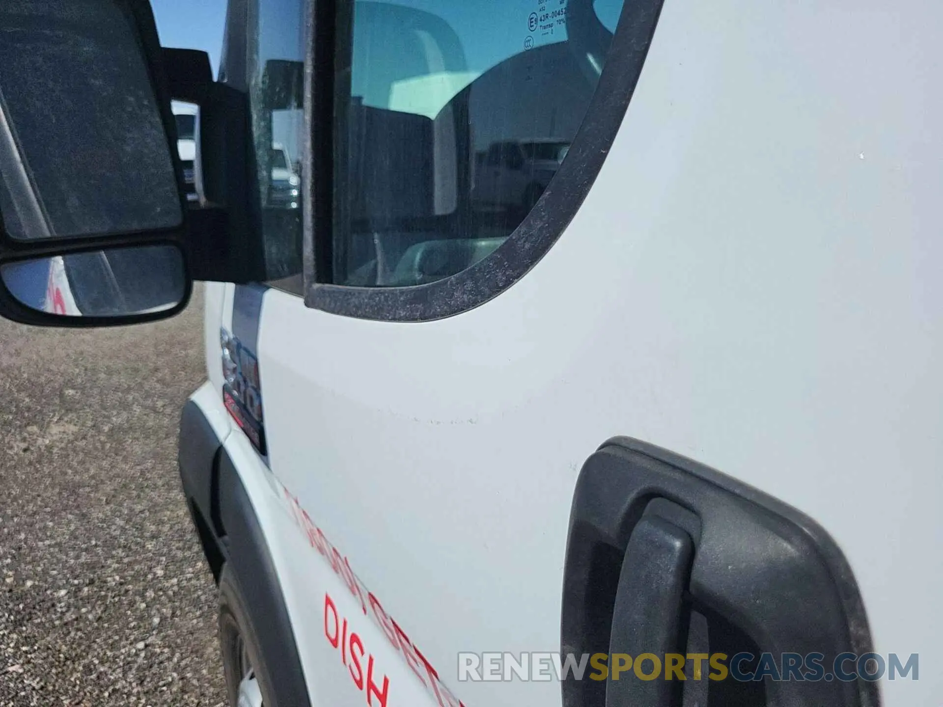 2 Photograph of a damaged car 3C6TRVAGXLE135341 RAM PROMASTER 1500 2020