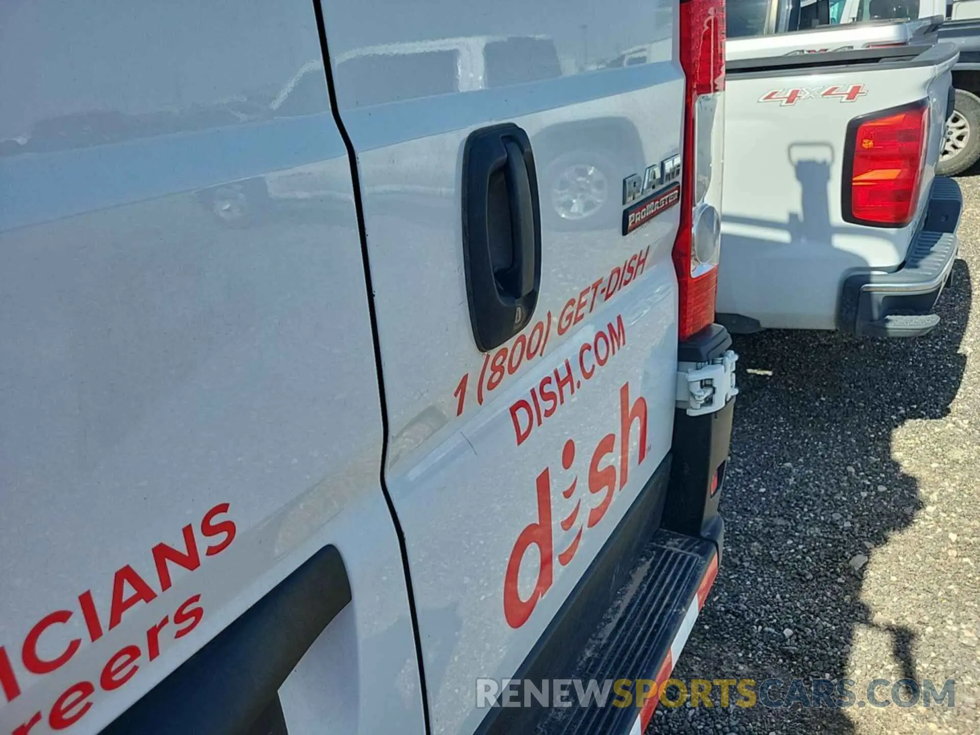 5 Photograph of a damaged car 3C6TRVAGXLE135341 RAM PROMASTER 1500 2020
