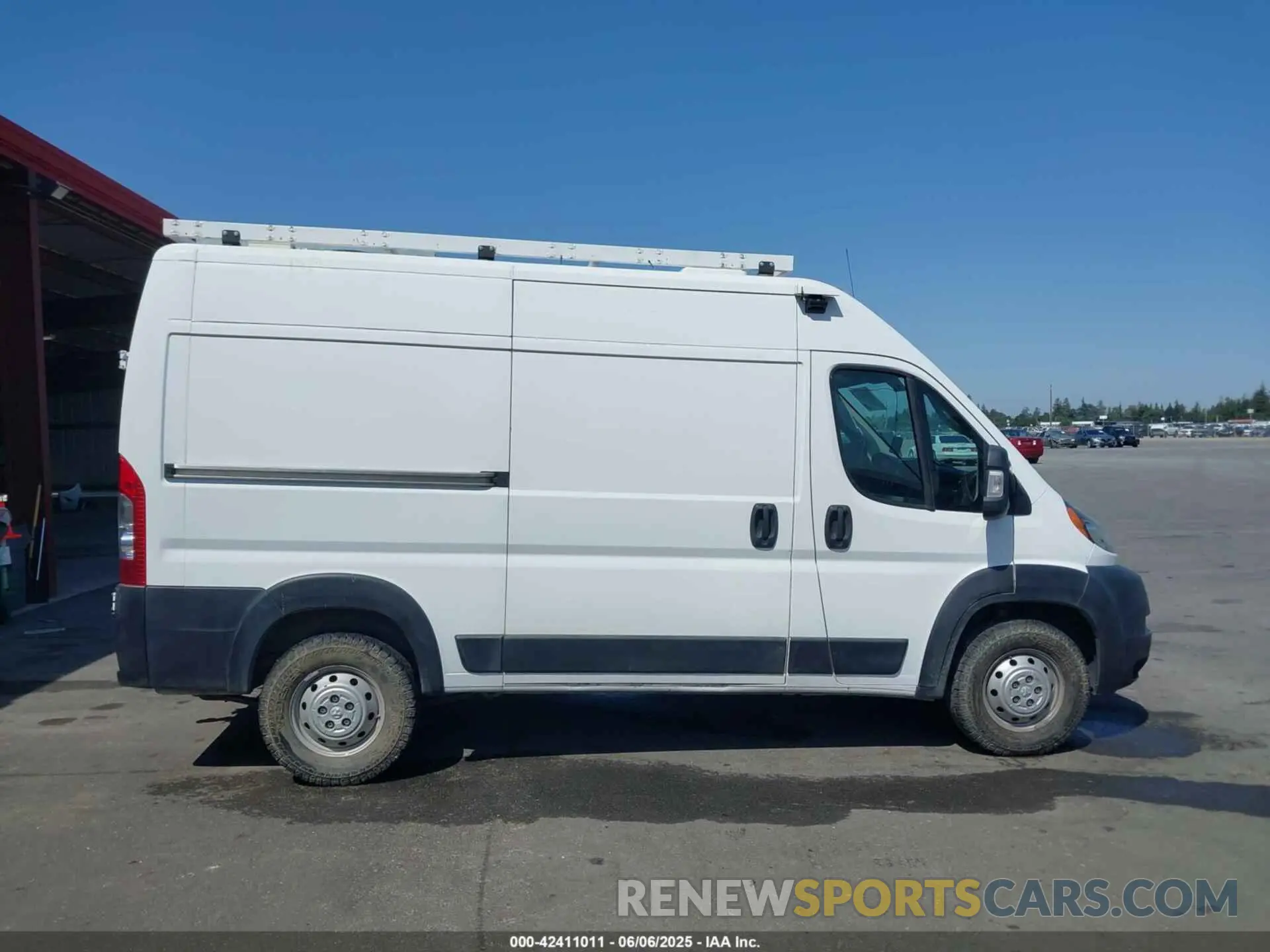 13 Photograph of a damaged car 3C6TRVBG2LE100324 RAM PROMASTER 1500 2020
