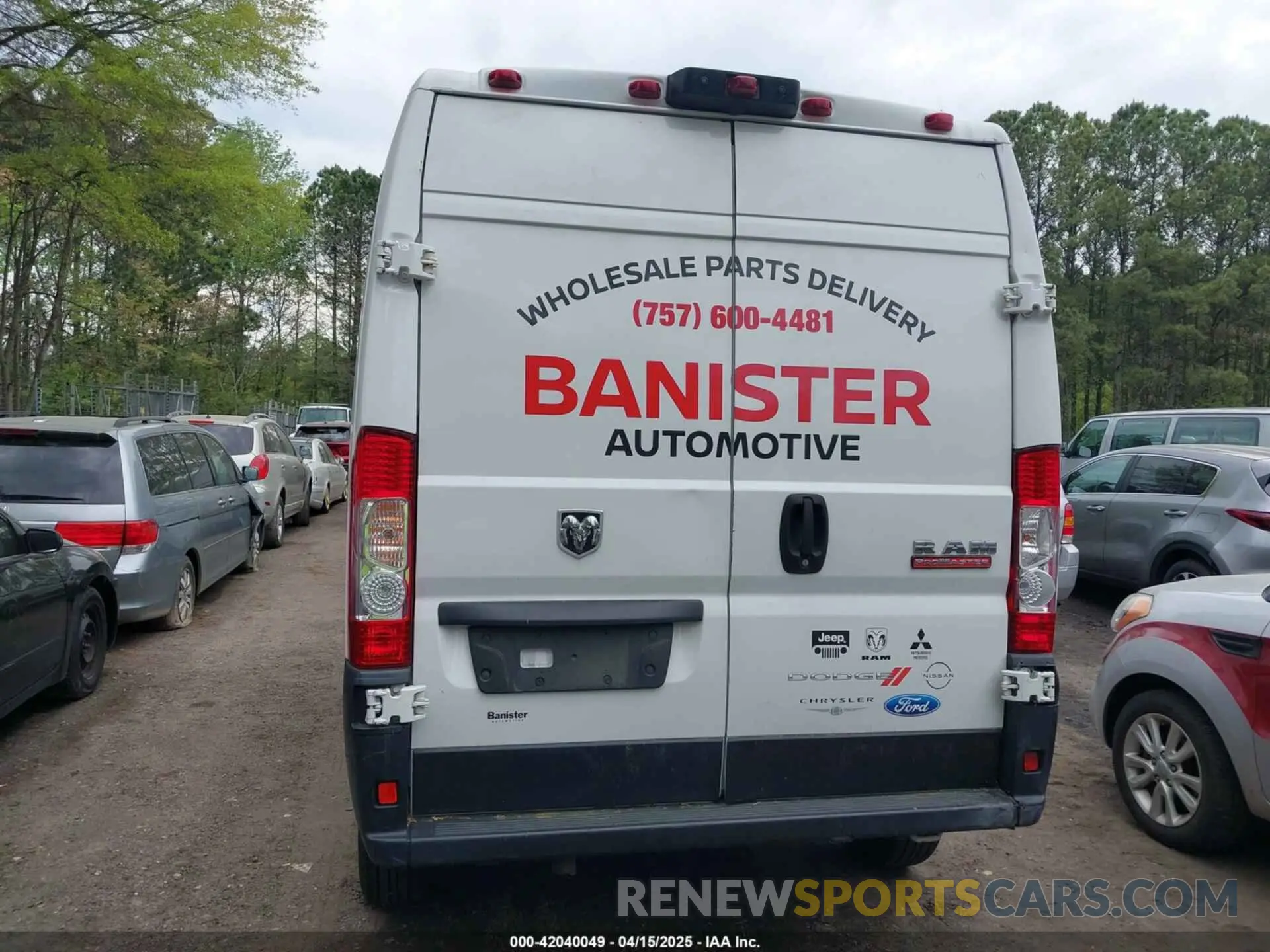 16 Photograph of a damaged car 3C6TRVBG2LE127216 RAM PROMASTER 1500 2020