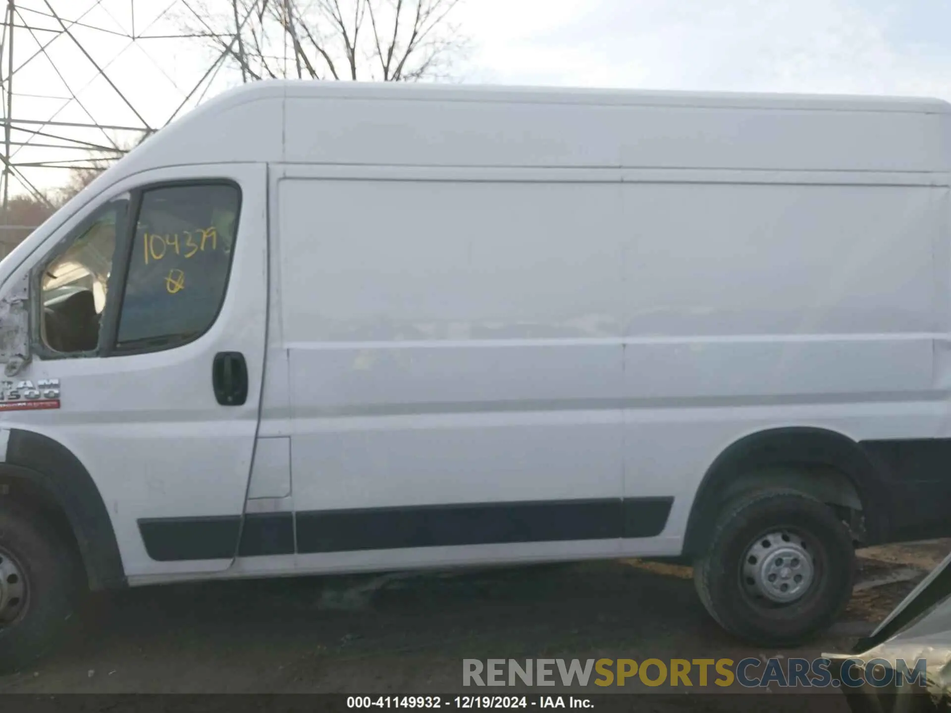 13 Photograph of a damaged car 3C6TRVBG3LE104379 RAM PROMASTER 1500 2020