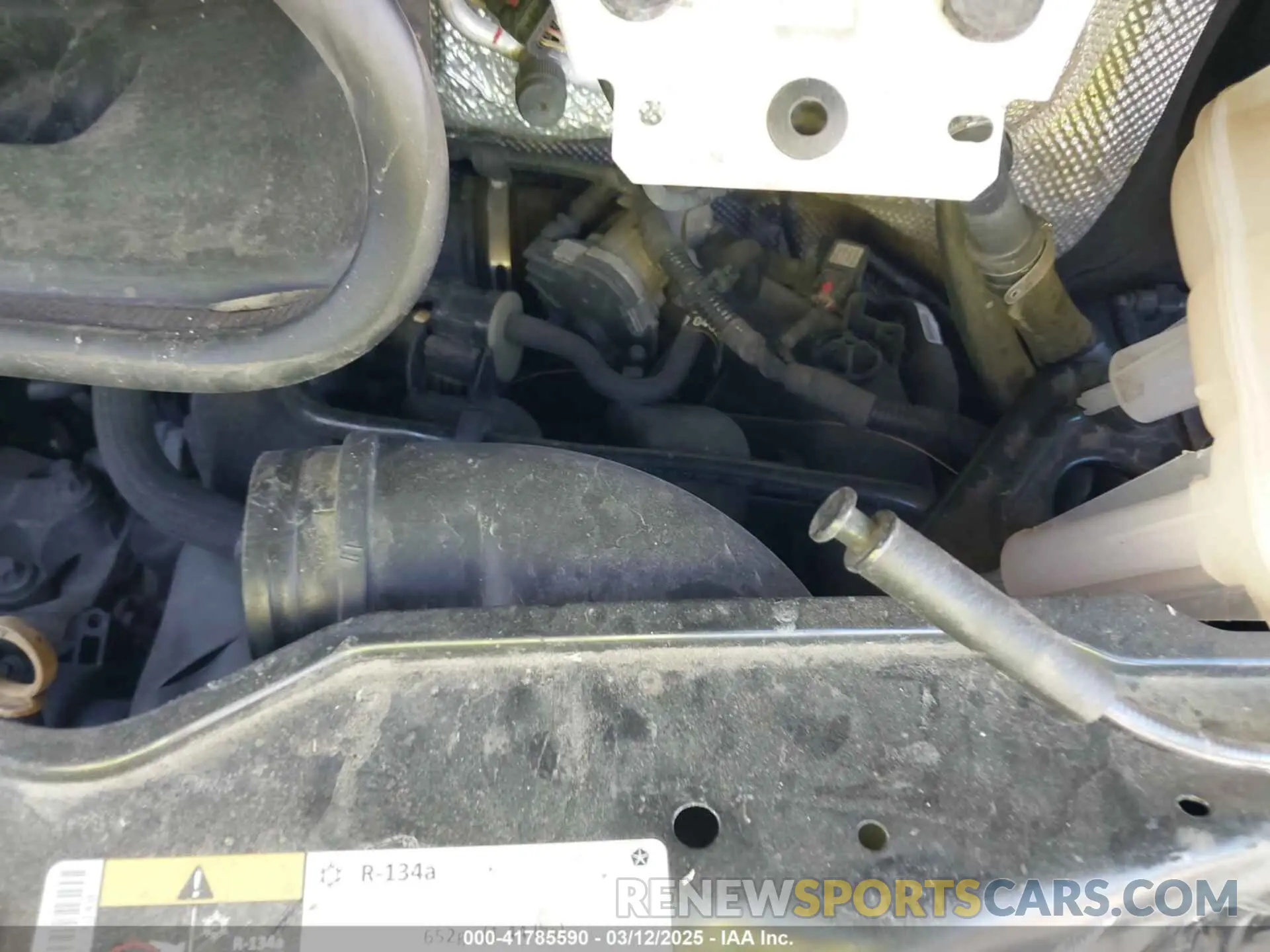10 Photograph of a damaged car 3C6TRVBG6LE114033 RAM PROMASTER 1500 2020