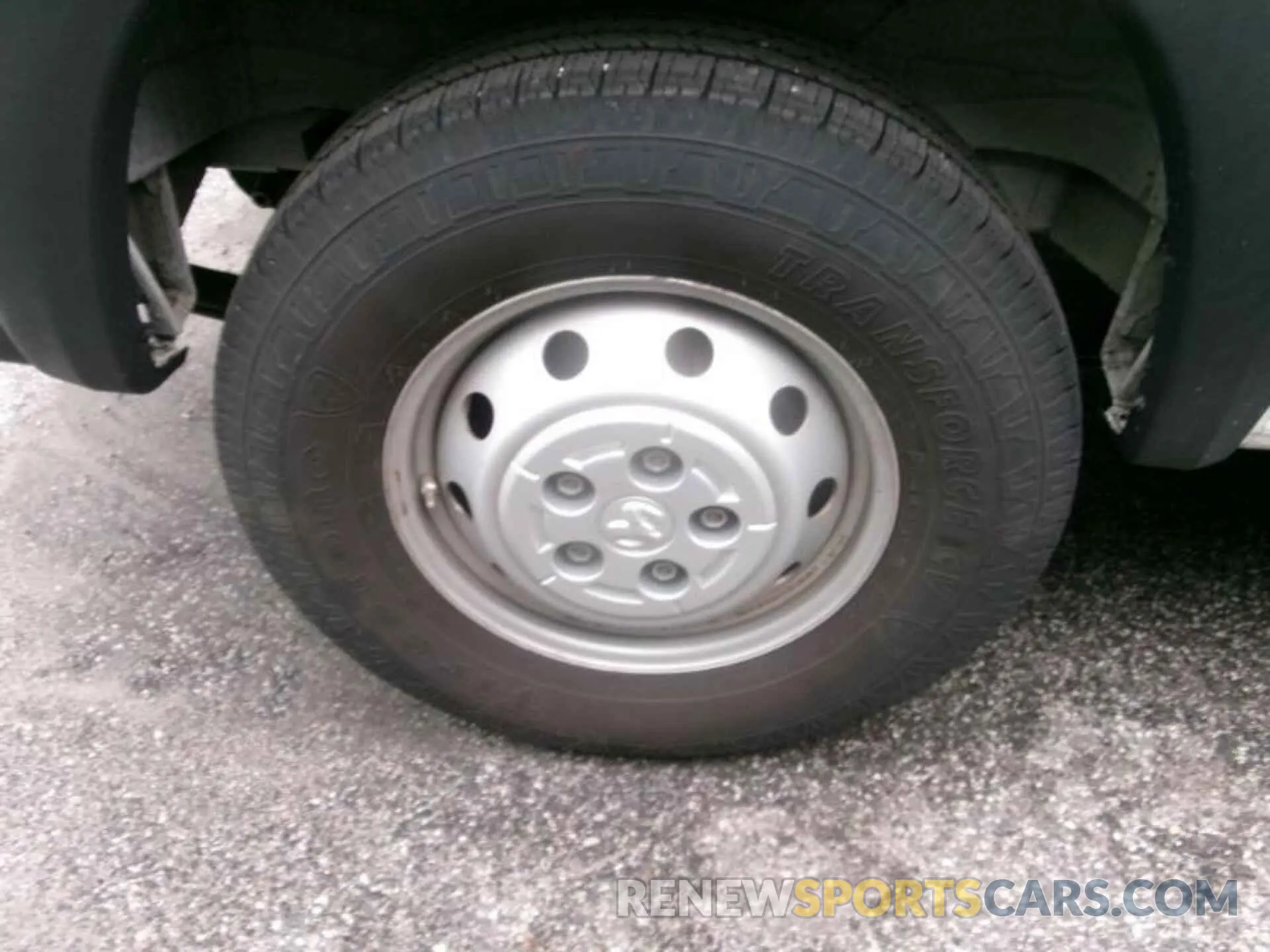 15 Photograph of a damaged car 3C6TRVNG7LE122766 RAM PROMASTER 1500 2020